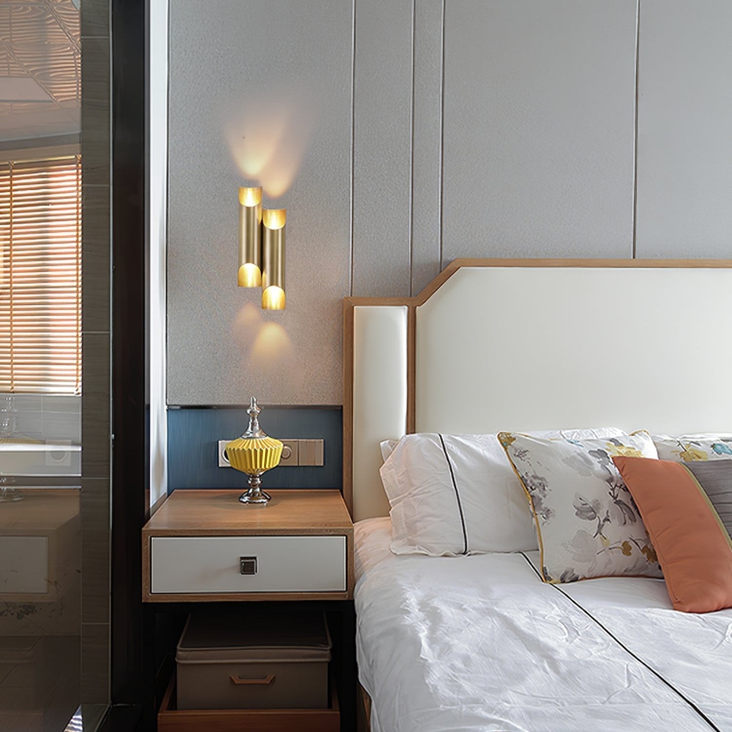 Zodoran Traditional Brass Wall Lamp - Letslighting