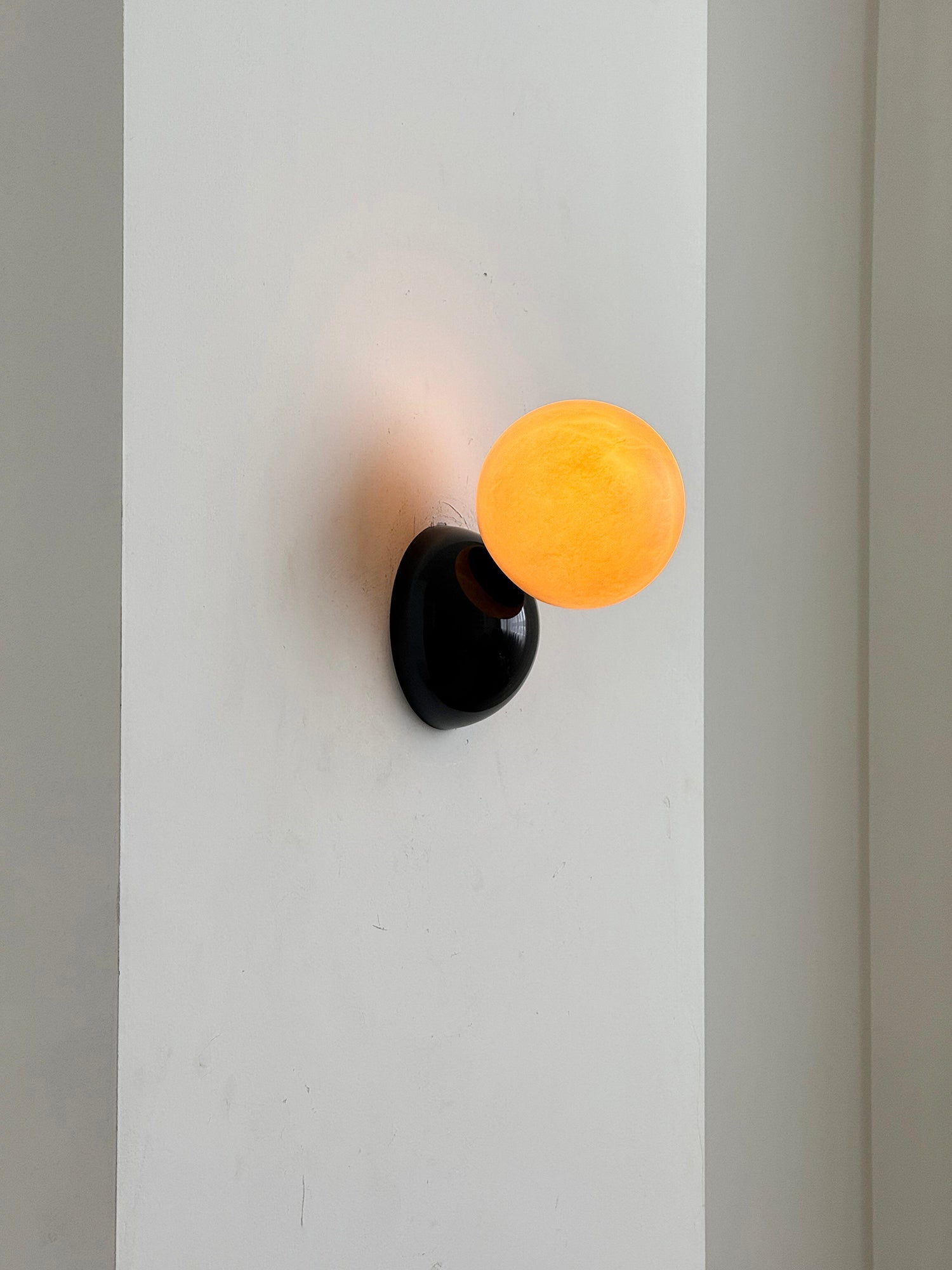 Arca Modern Minimalist Eclipse Mrable Wall Lamp - Letslighting