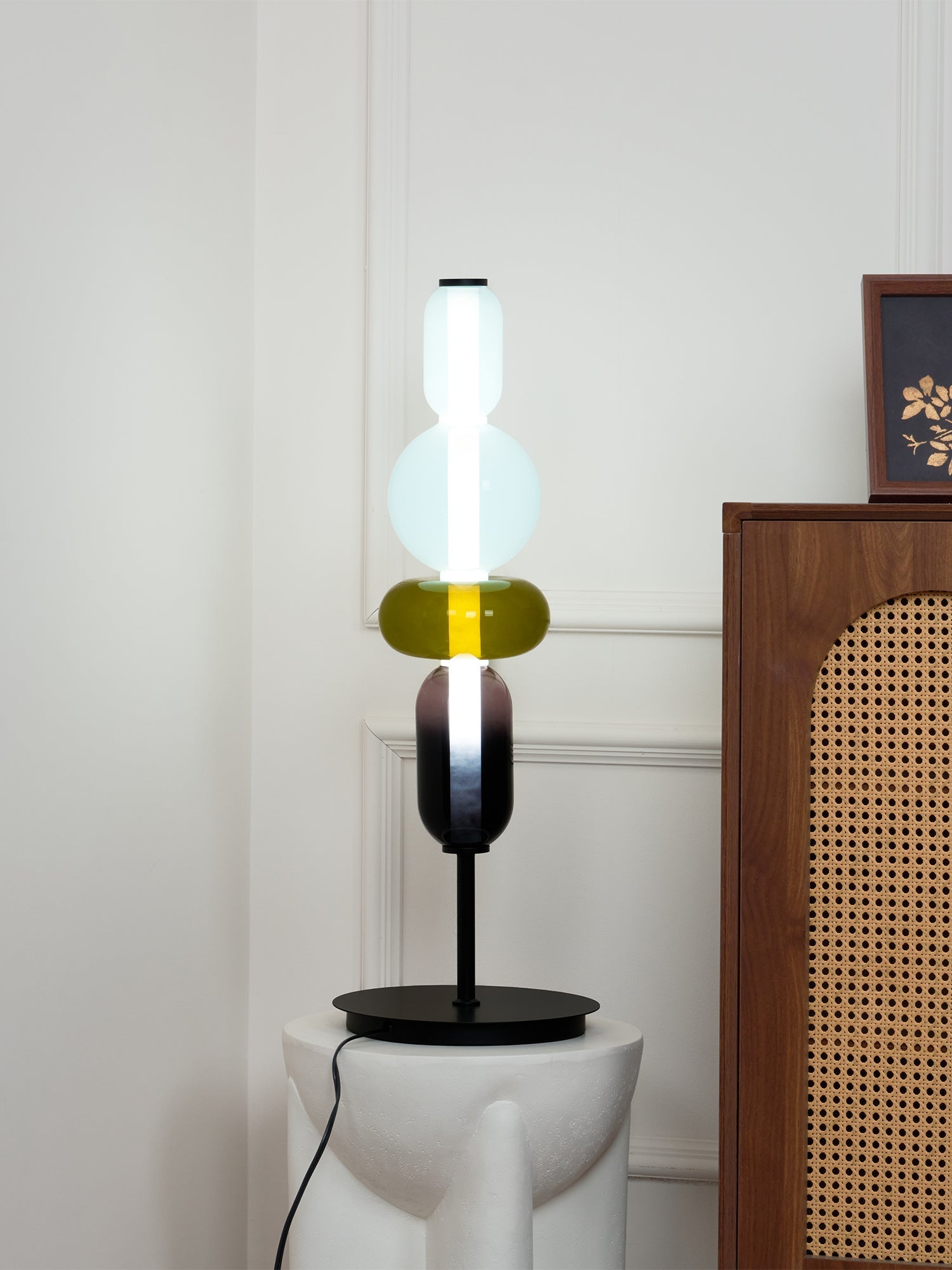 Elias Modern Table Lamp - Letslighting