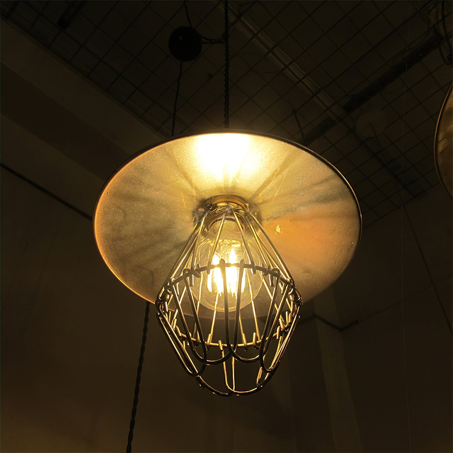 Stella Vintage Industrial Art Pendant Light - Letslighting