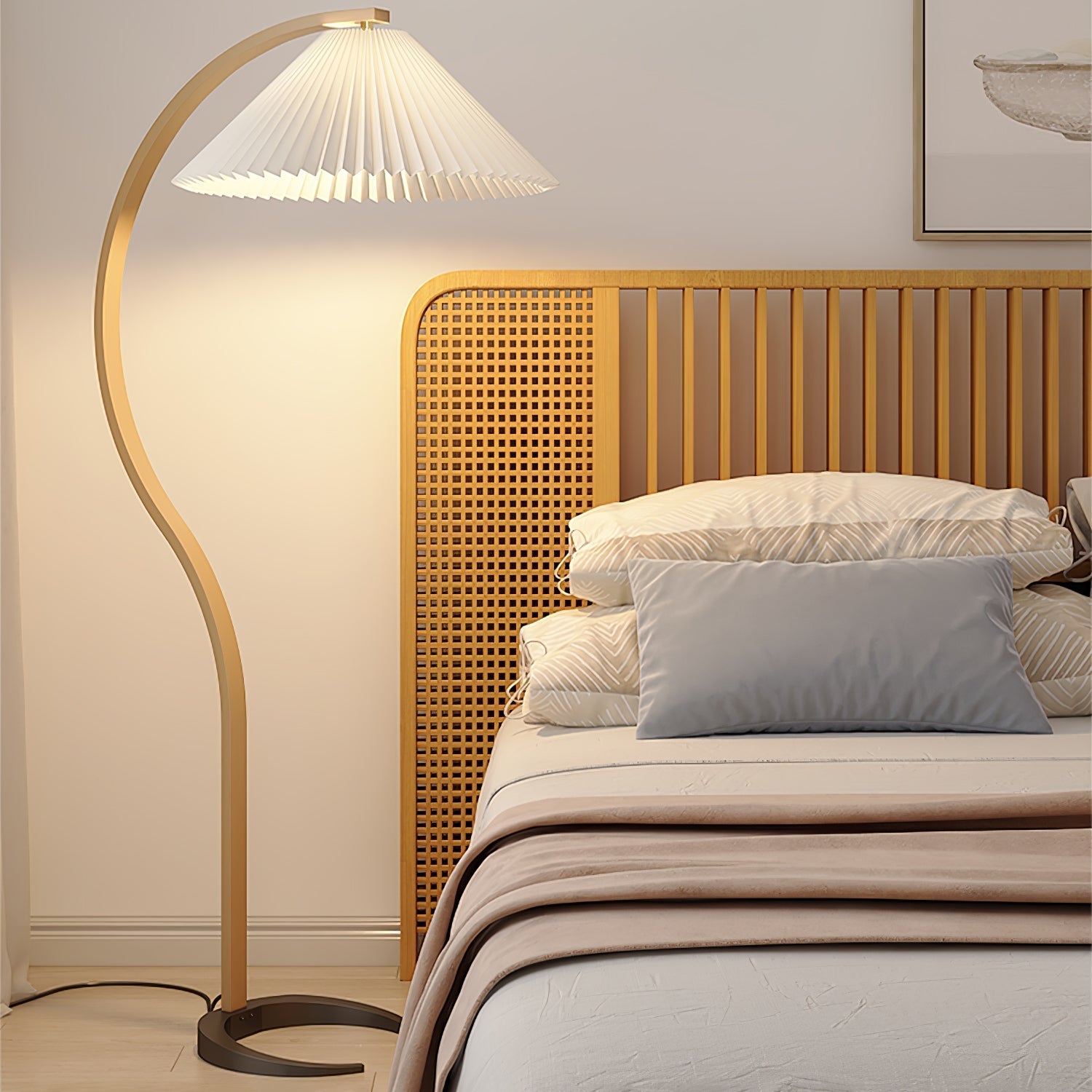 Viaro Wood Floor Lamp - Letslighting