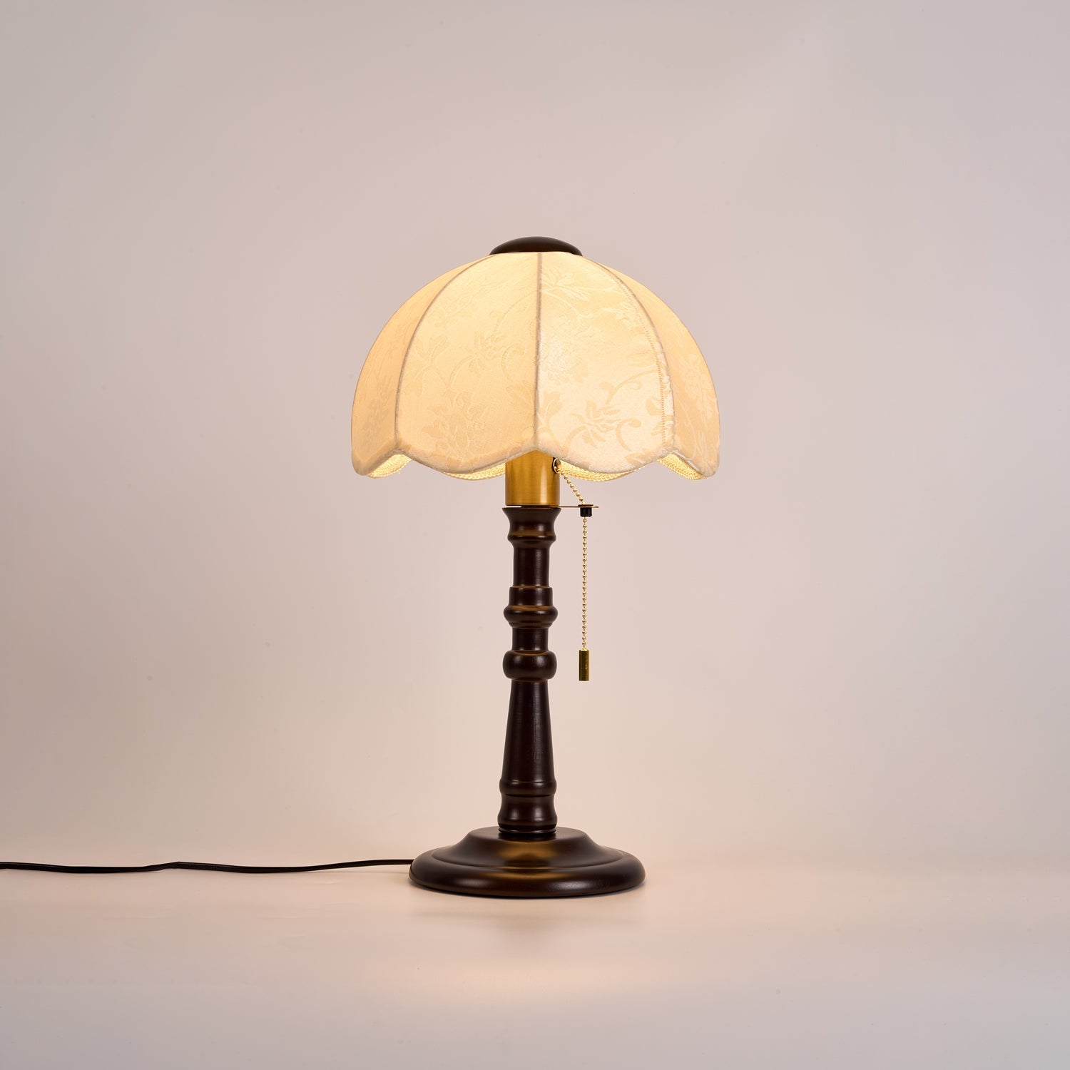 Beckett Vintage Wood Table Lamp - Letslighting