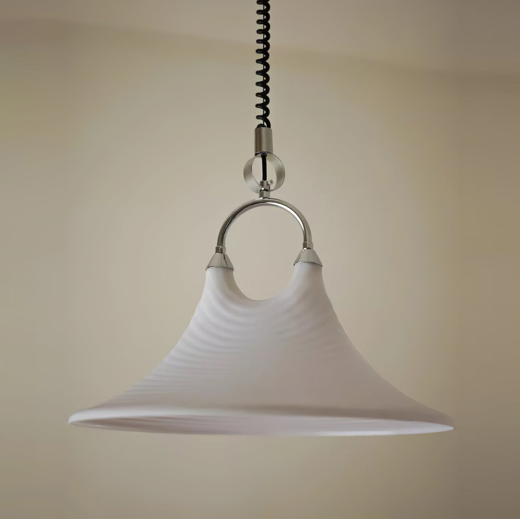Aria Trumpet Individual Creativity Plastic Pendant Lamp - Letslighting