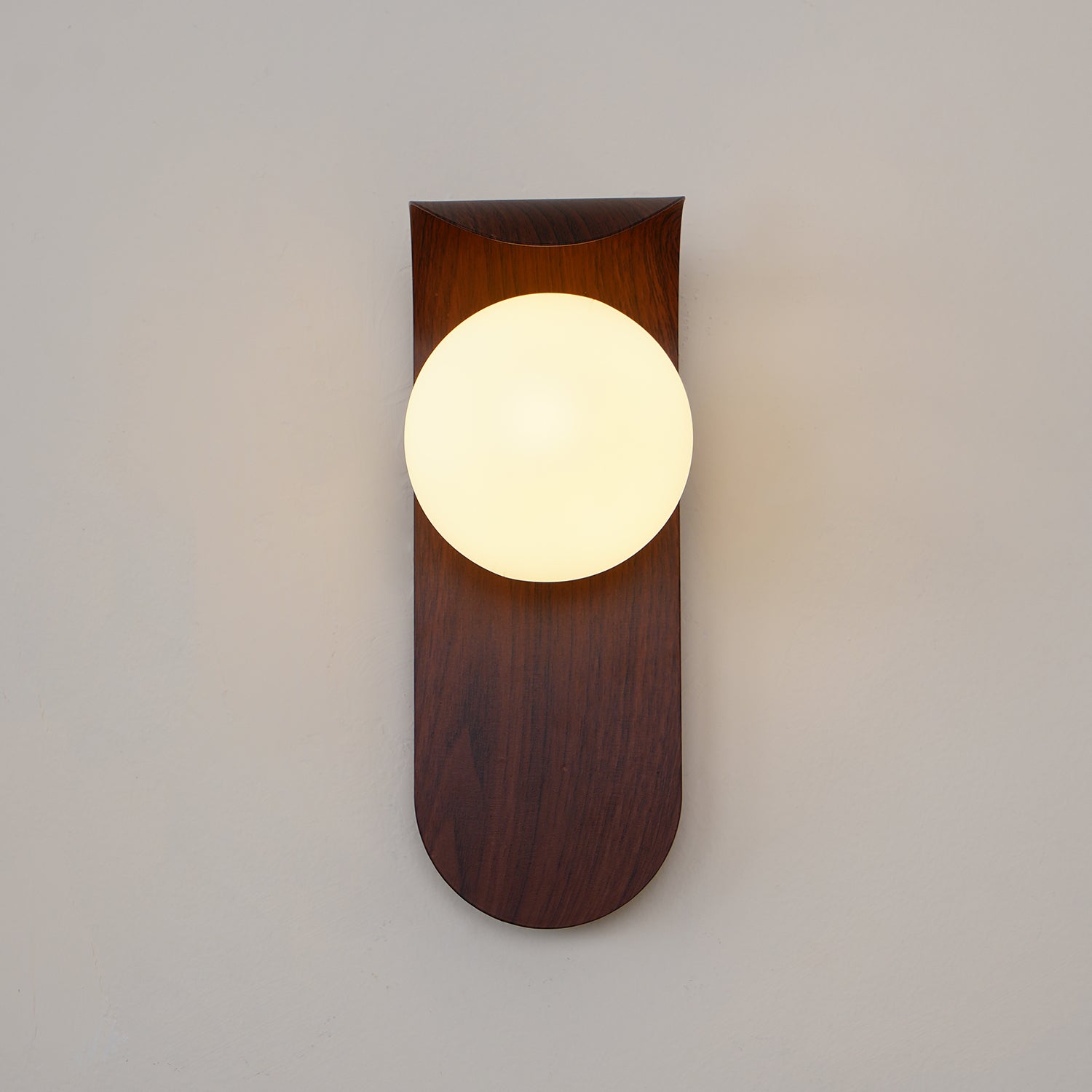 Muto Indoor Wall Lamp  Wood / Walnut
