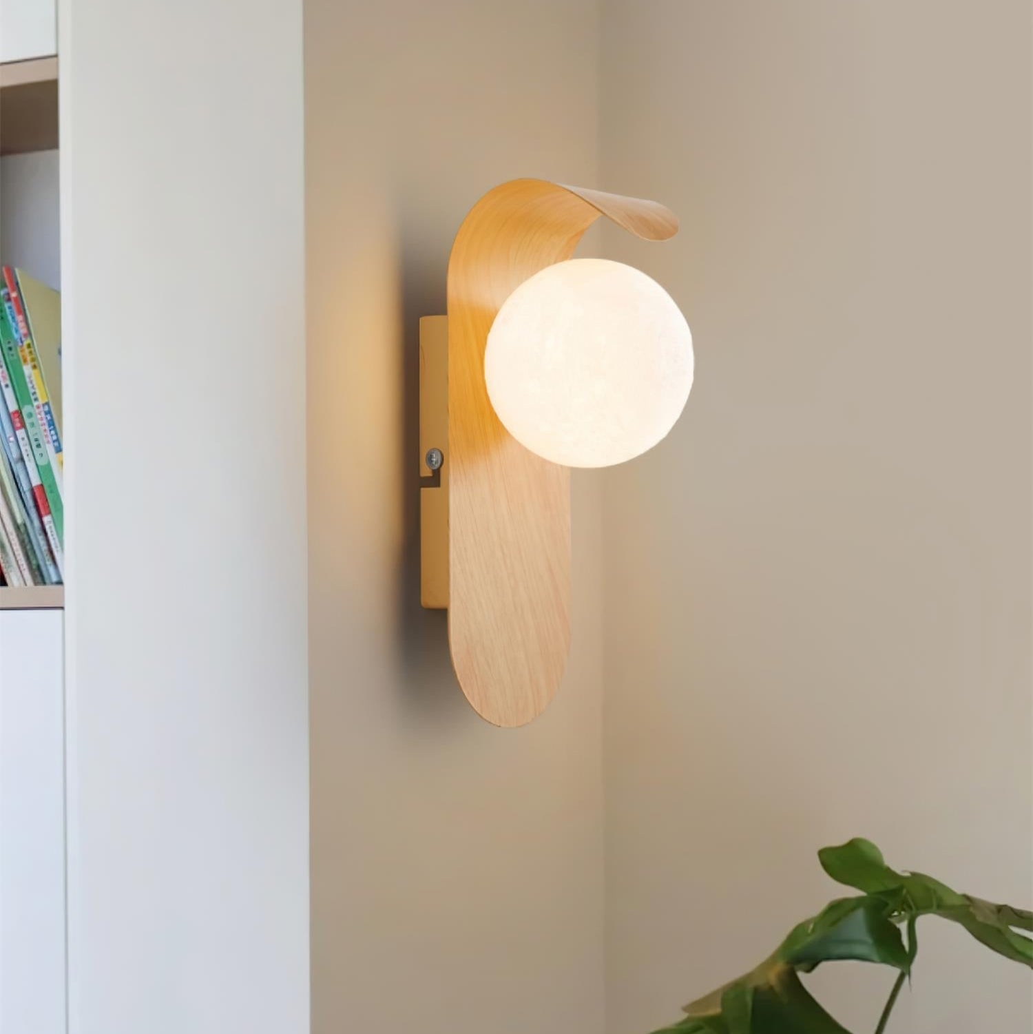 Muto Indoor Wall Lamp  Wood / Walnut