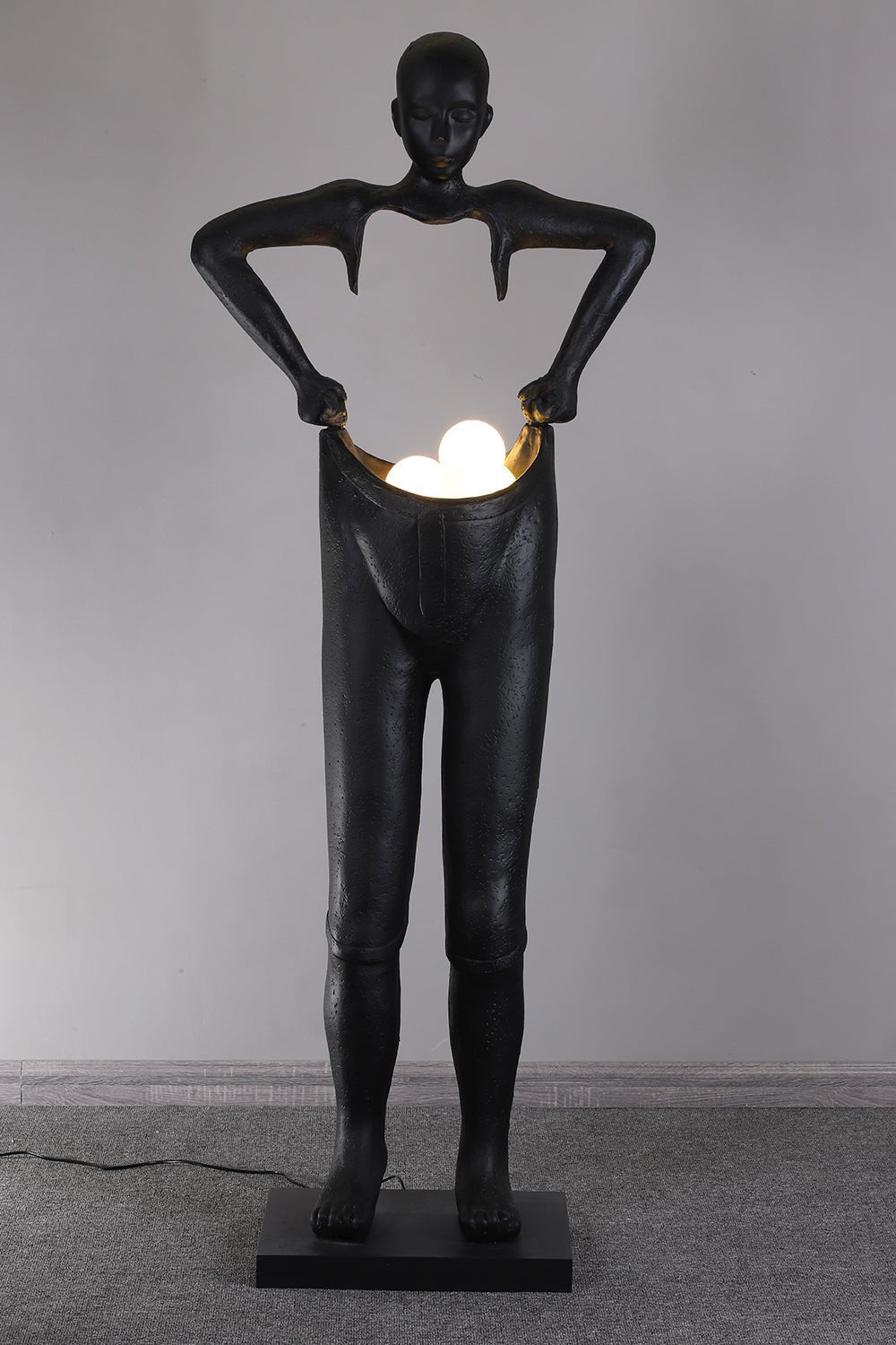 Vamiryra Sculptural Black Floor Lamp - Letslighting