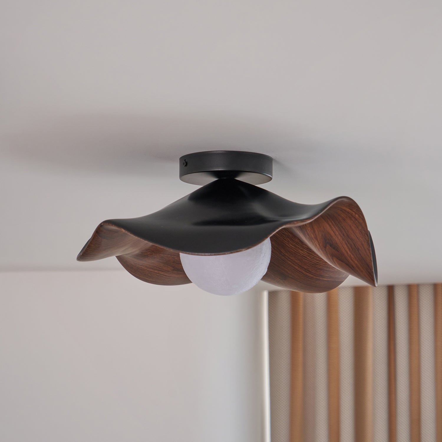 Muto Ceiling Light Wood Black&White