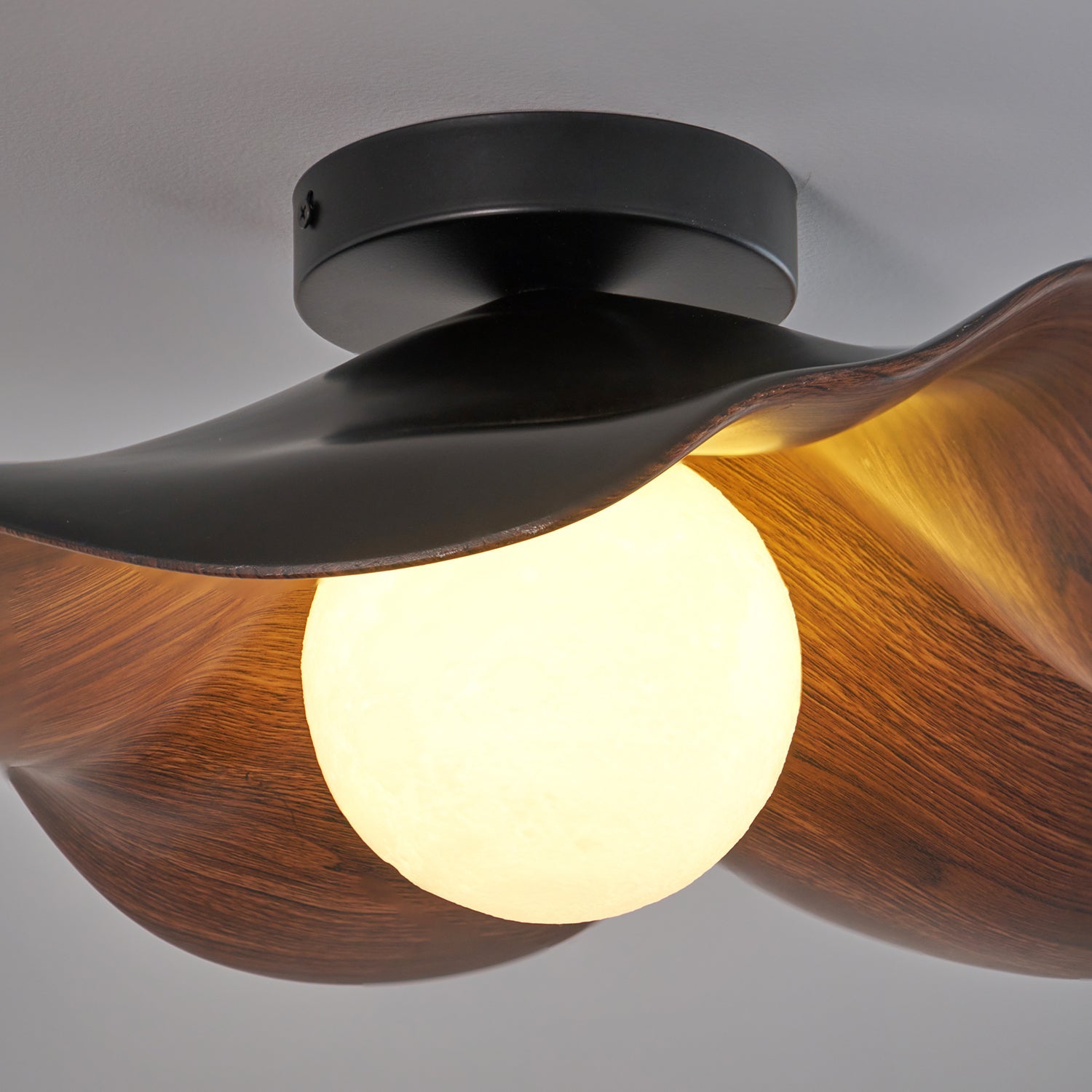 Muto Ceiling Light Wood Black&White