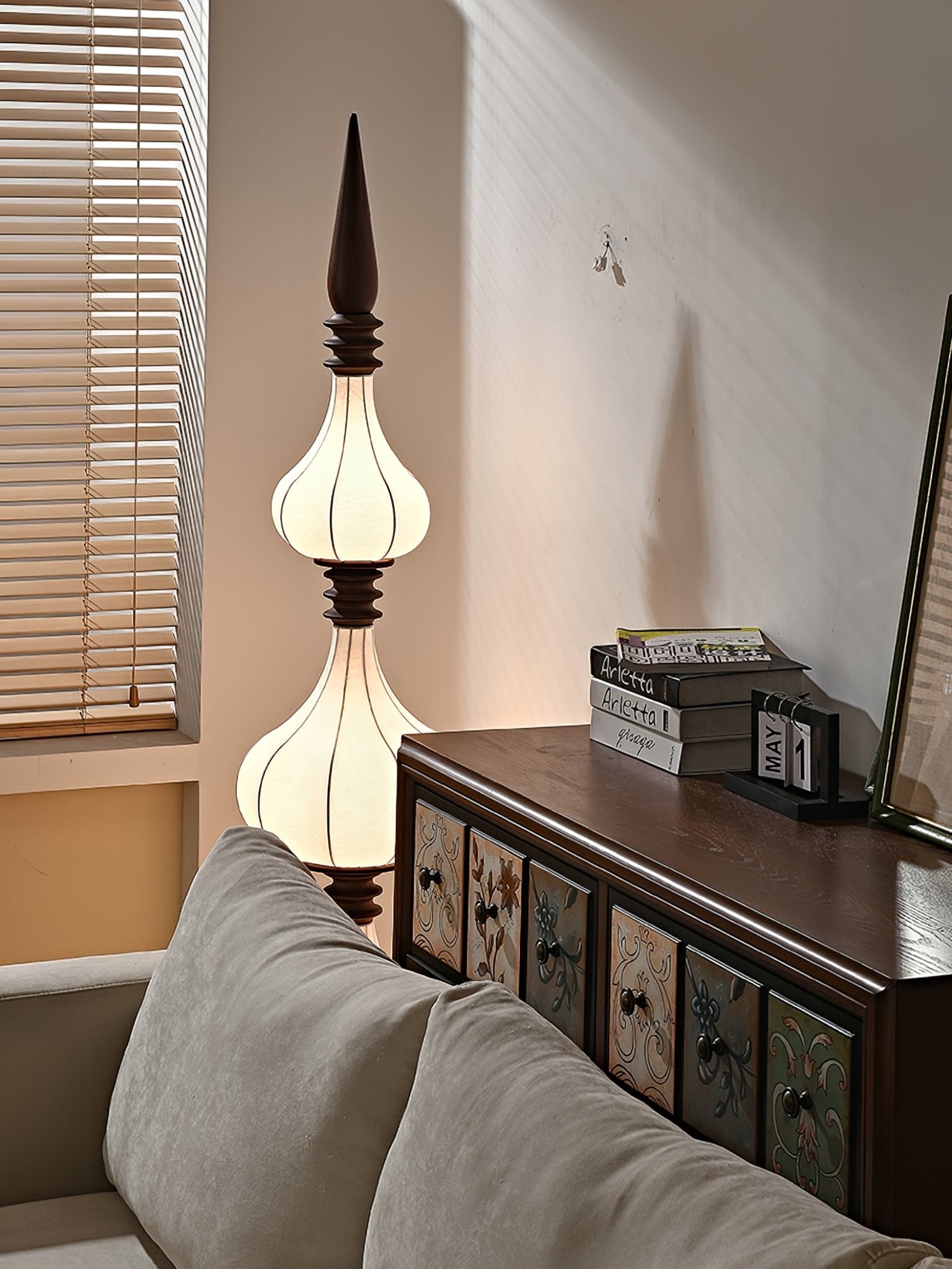 Cetalyra Tiered Gourd Floor Lamp - Letslighting