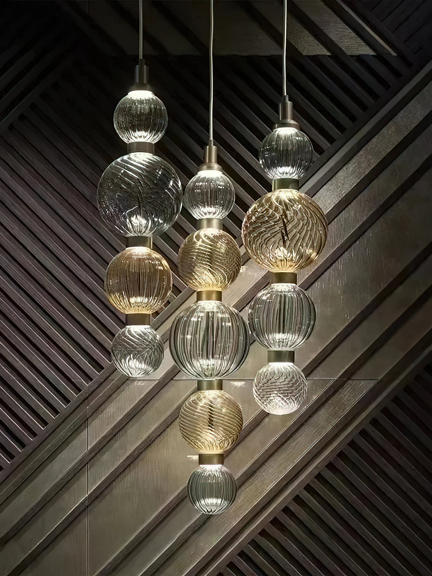 Celvara Globe Pendant Lamp - Letslighting