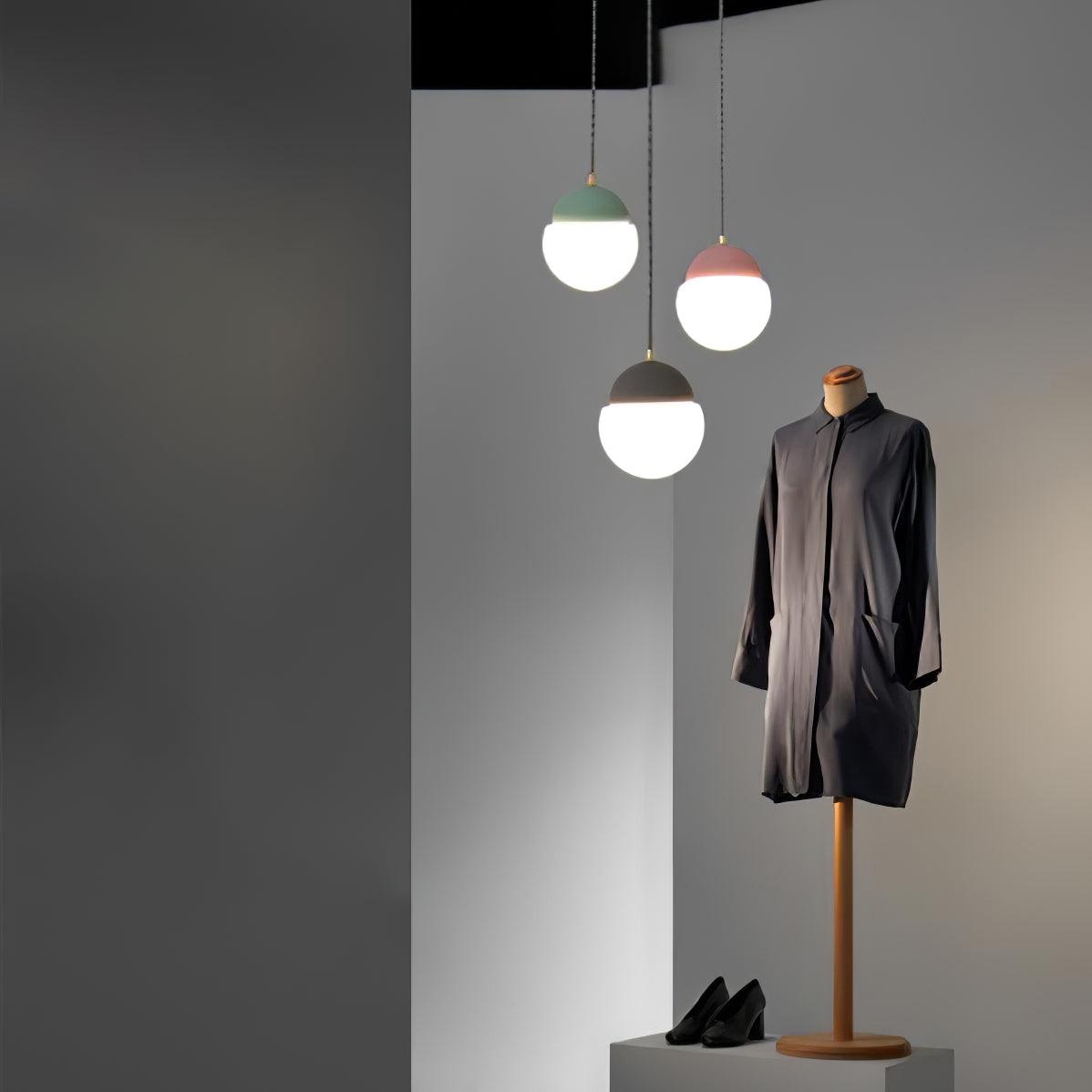 Ilraearis  Glass Pendant Light