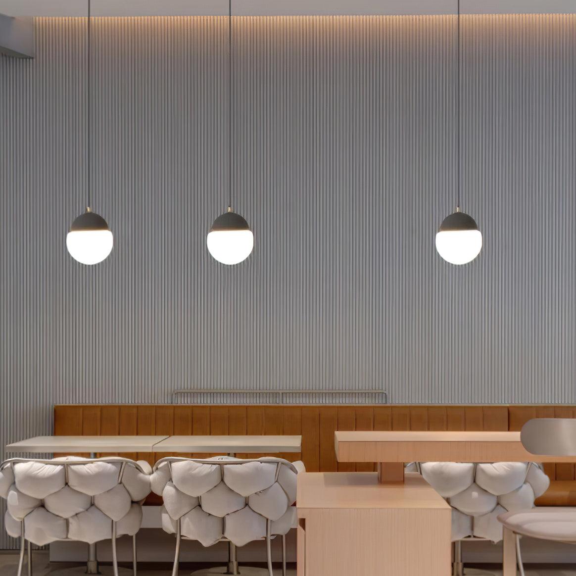 Ilraearis  Glass Pendant Light