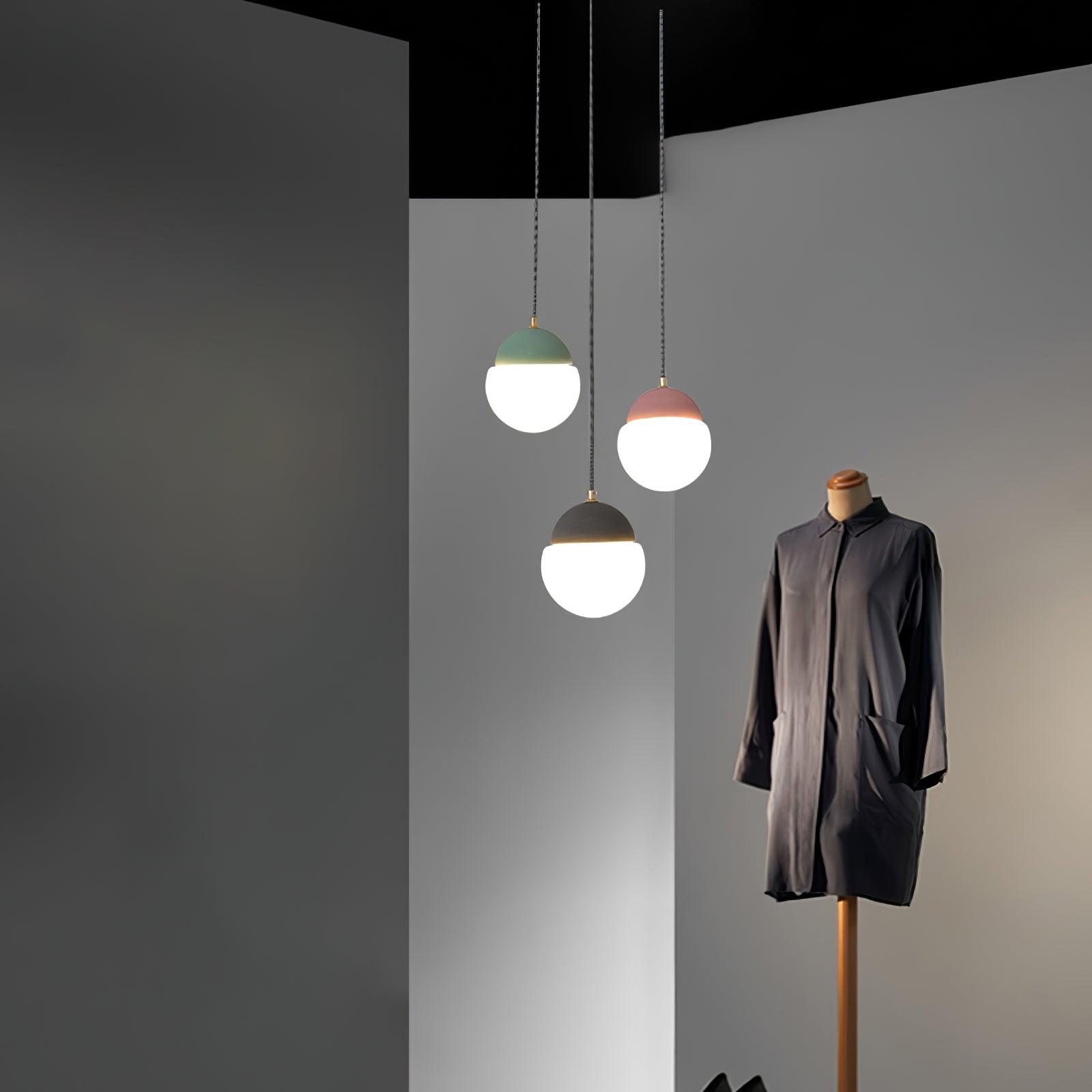 Ilraearis  Glass Pendant Light