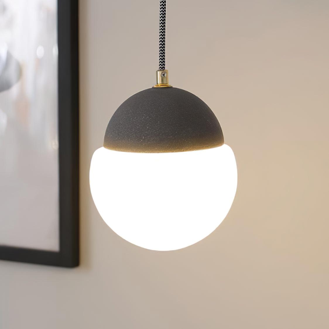 Ilraearis  Glass Pendant Light
