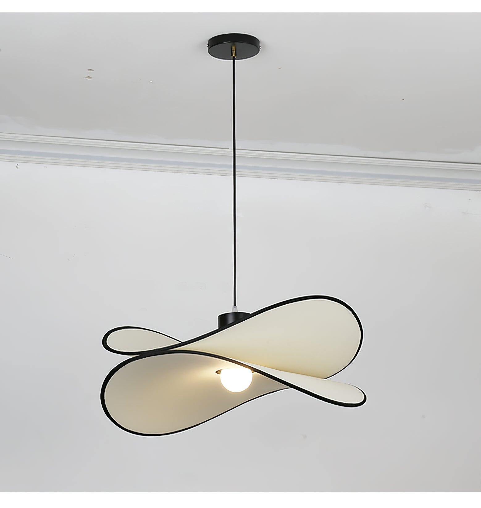 Lioran Fabric Artistic Pendant Lamp - Letslighting