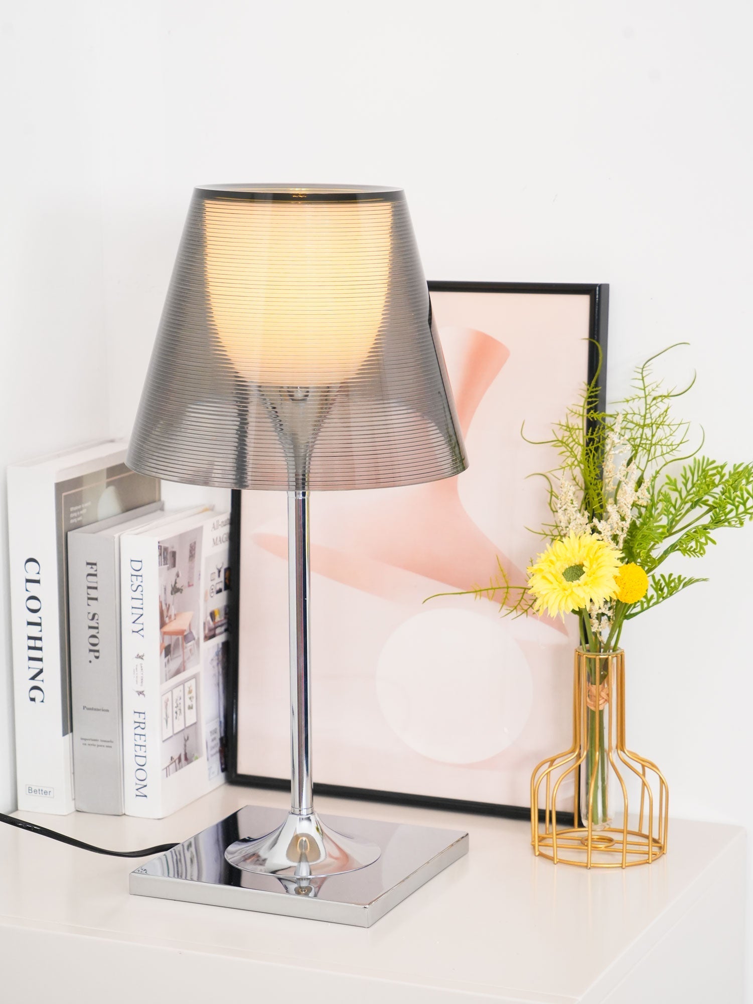 Bravon Plastic Table Lamp - Letslighting
