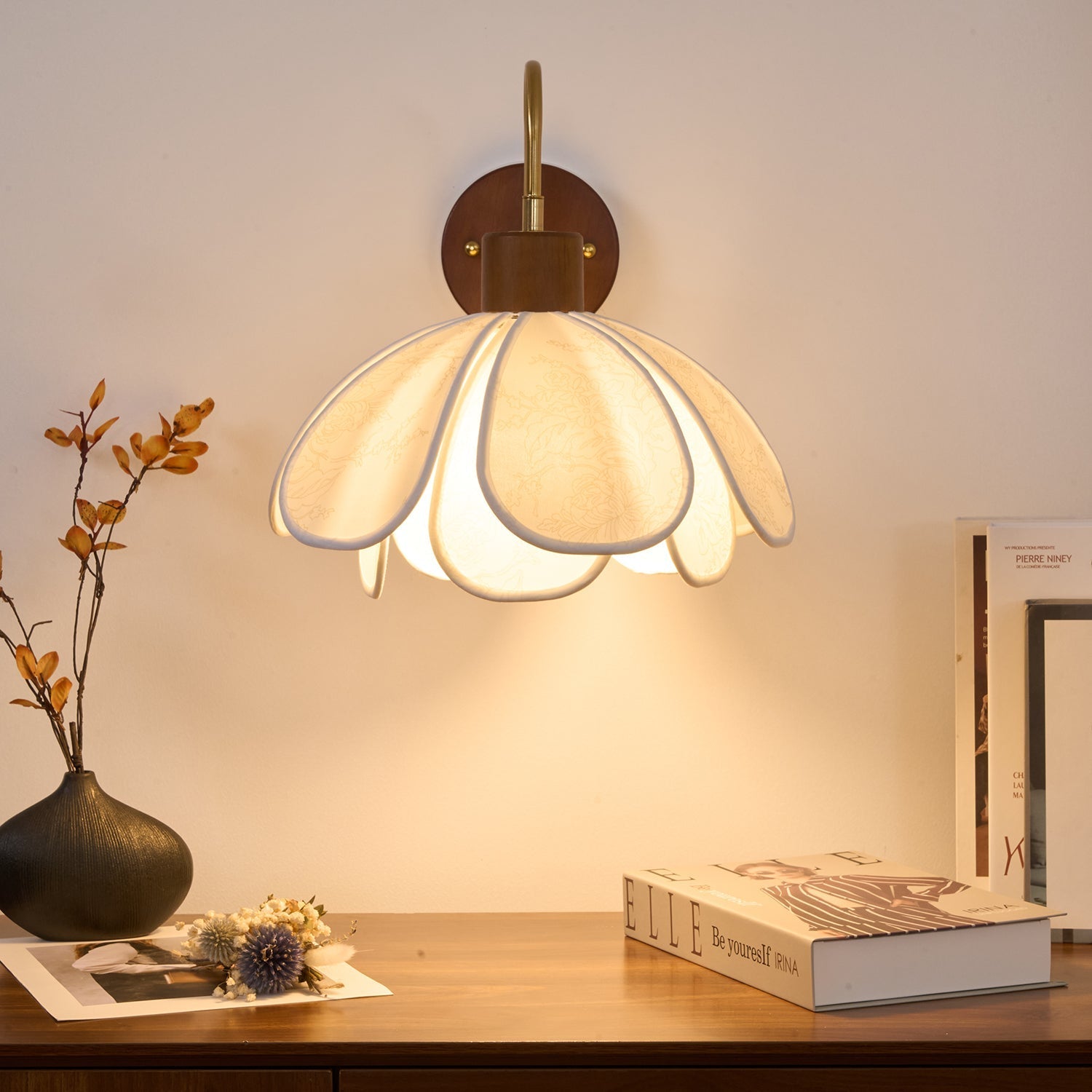 Ritta Vintage Floral Wall Lamp - Letslighting