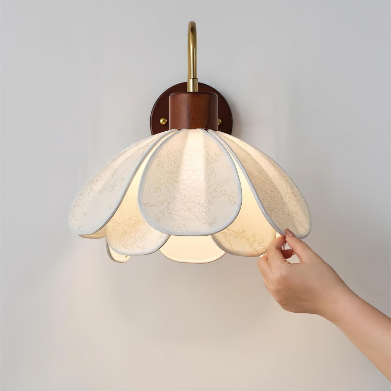 Ritta Vintage Floral Wall Lamp - Letslighting