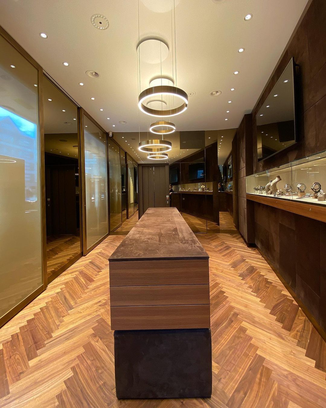 Zelaeora Modern Minimalist Chandelier - Letslighting