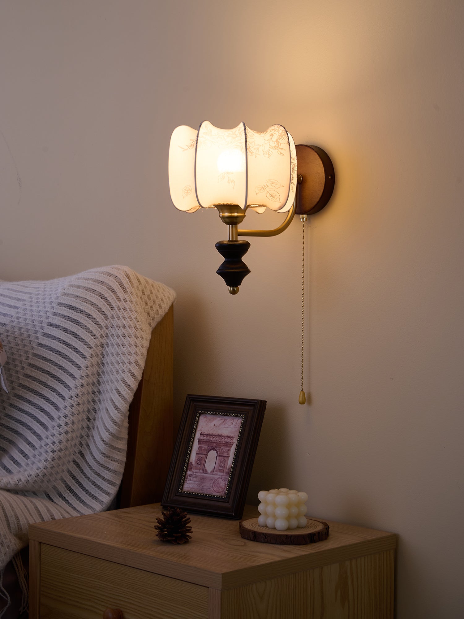 Eshae Premium Nordic Art Fabric Wood Wall Lamp - Letslighting