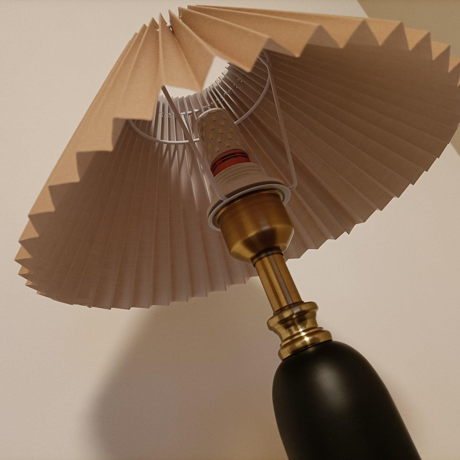 Aurmarila Fabric Table Lamp - Letslighting