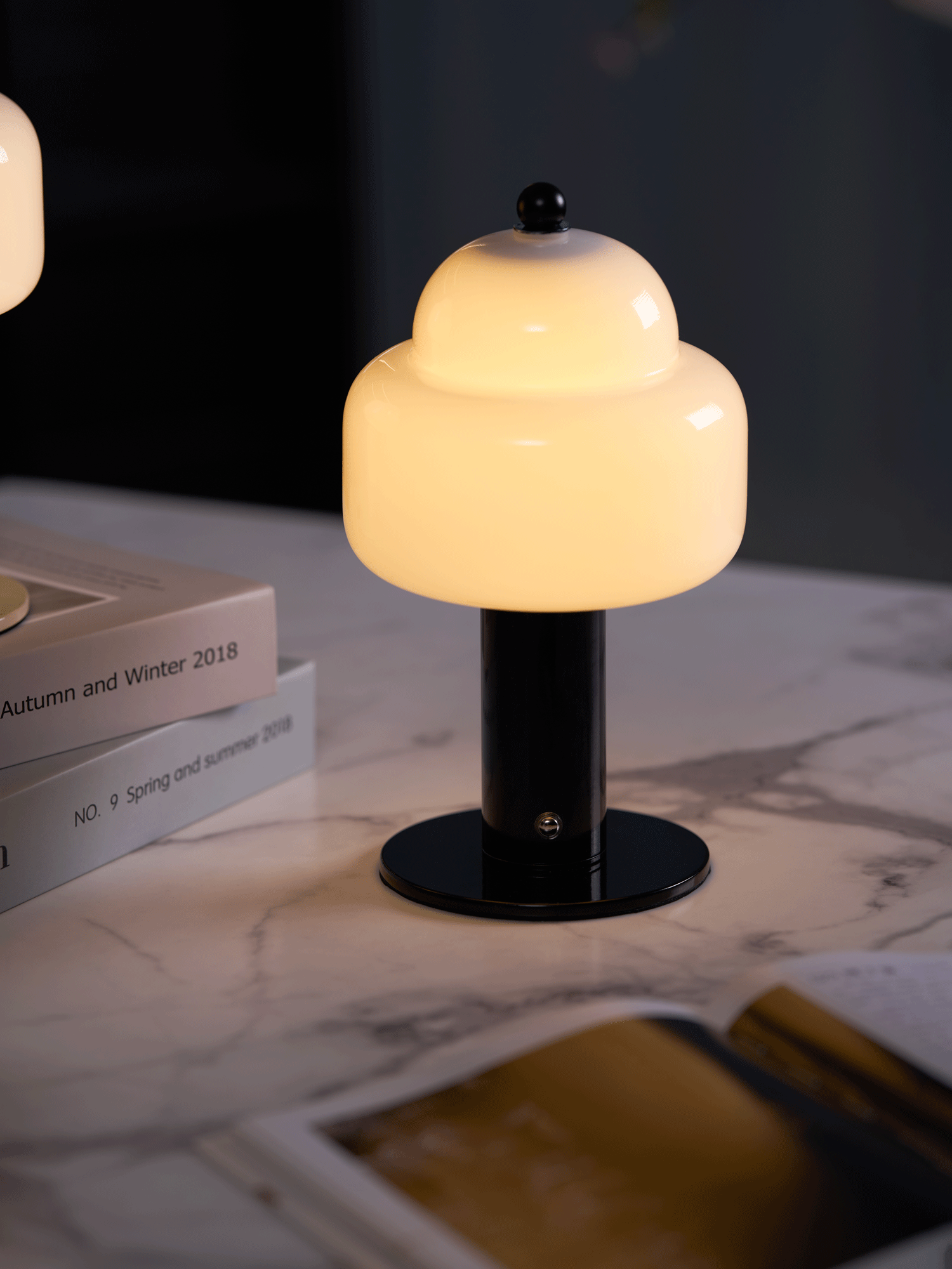 Poppy Modern Table Lamp - Letslighting