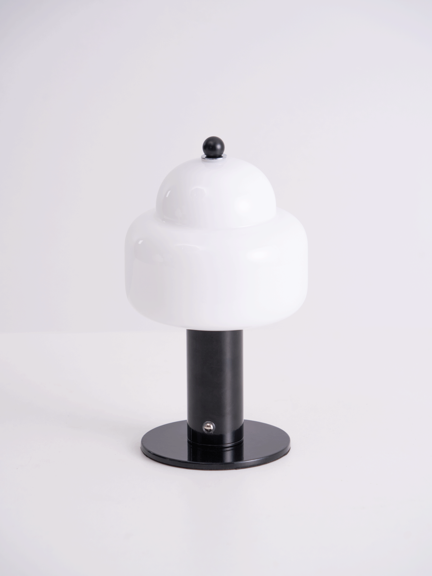Poppy Modern Table Lamp - Letslighting