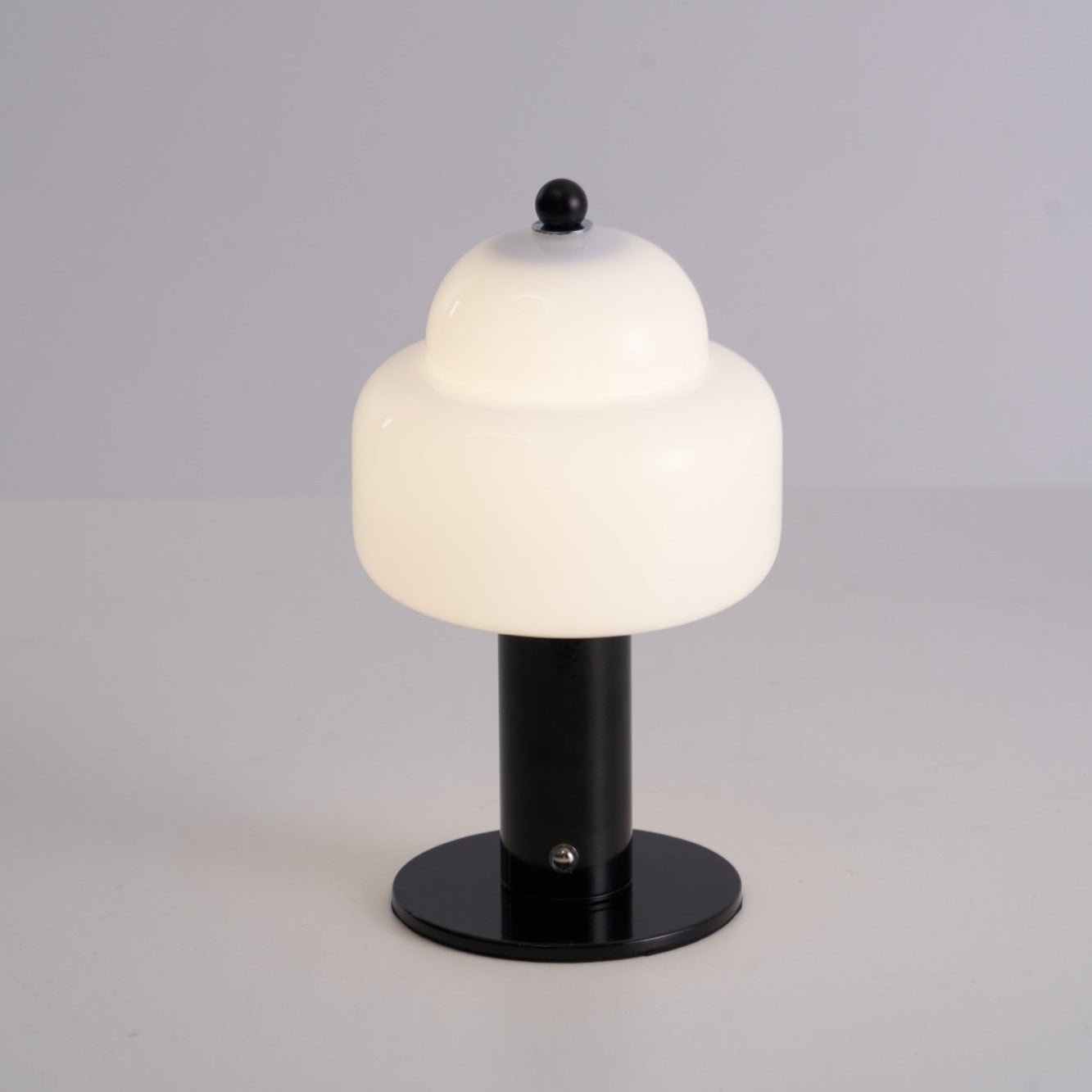 Poppy Modern Table Lamp - Letslighting