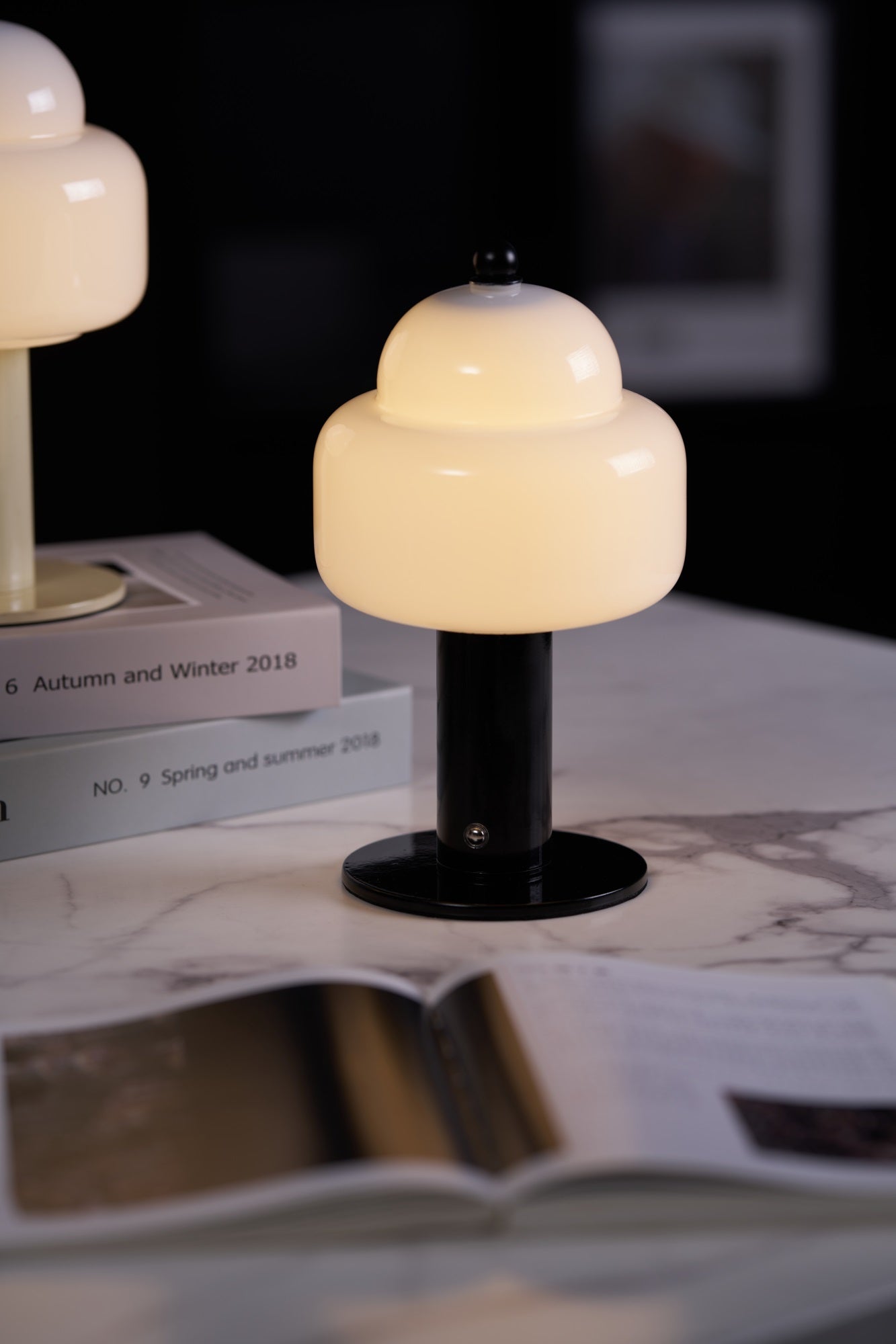 Poppy Modern Table Lamp - Letslighting