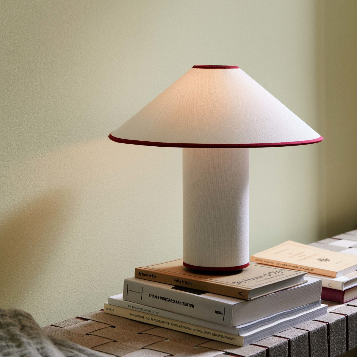 Maddy Minimalist Table Lamp - Letslighting