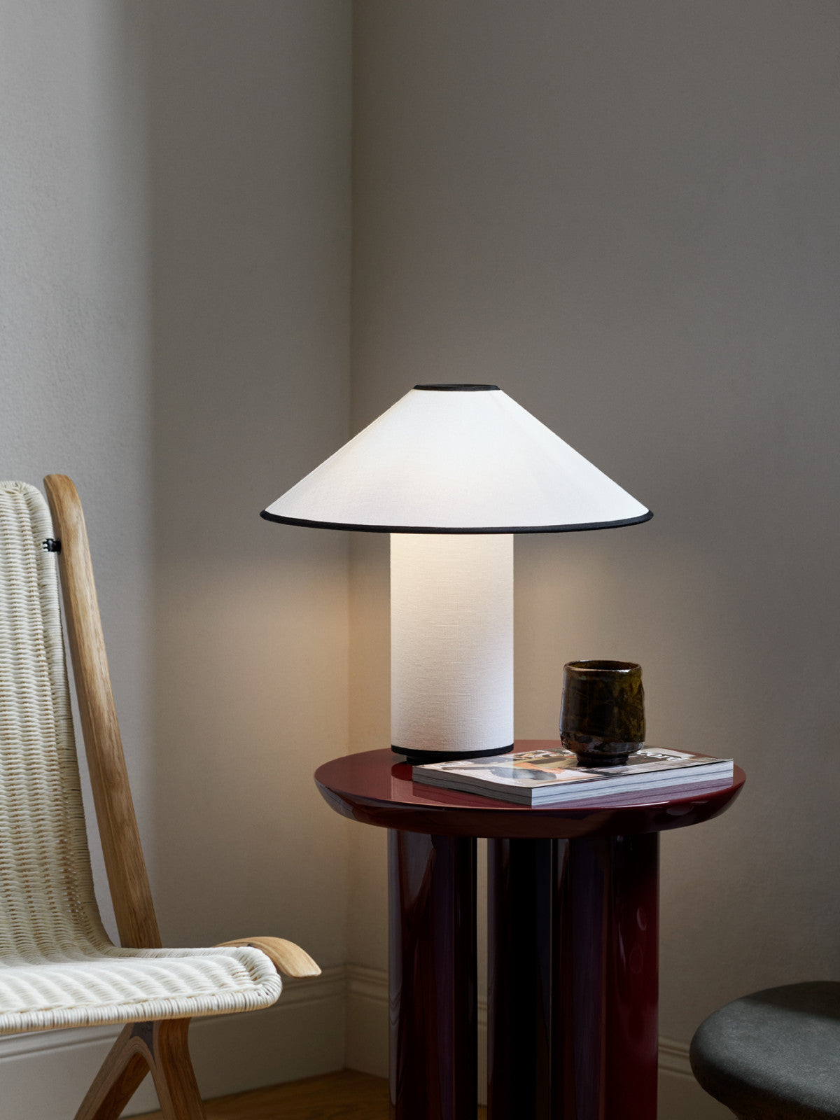 Maddy Minimalist Table Lamp - Letslighting
