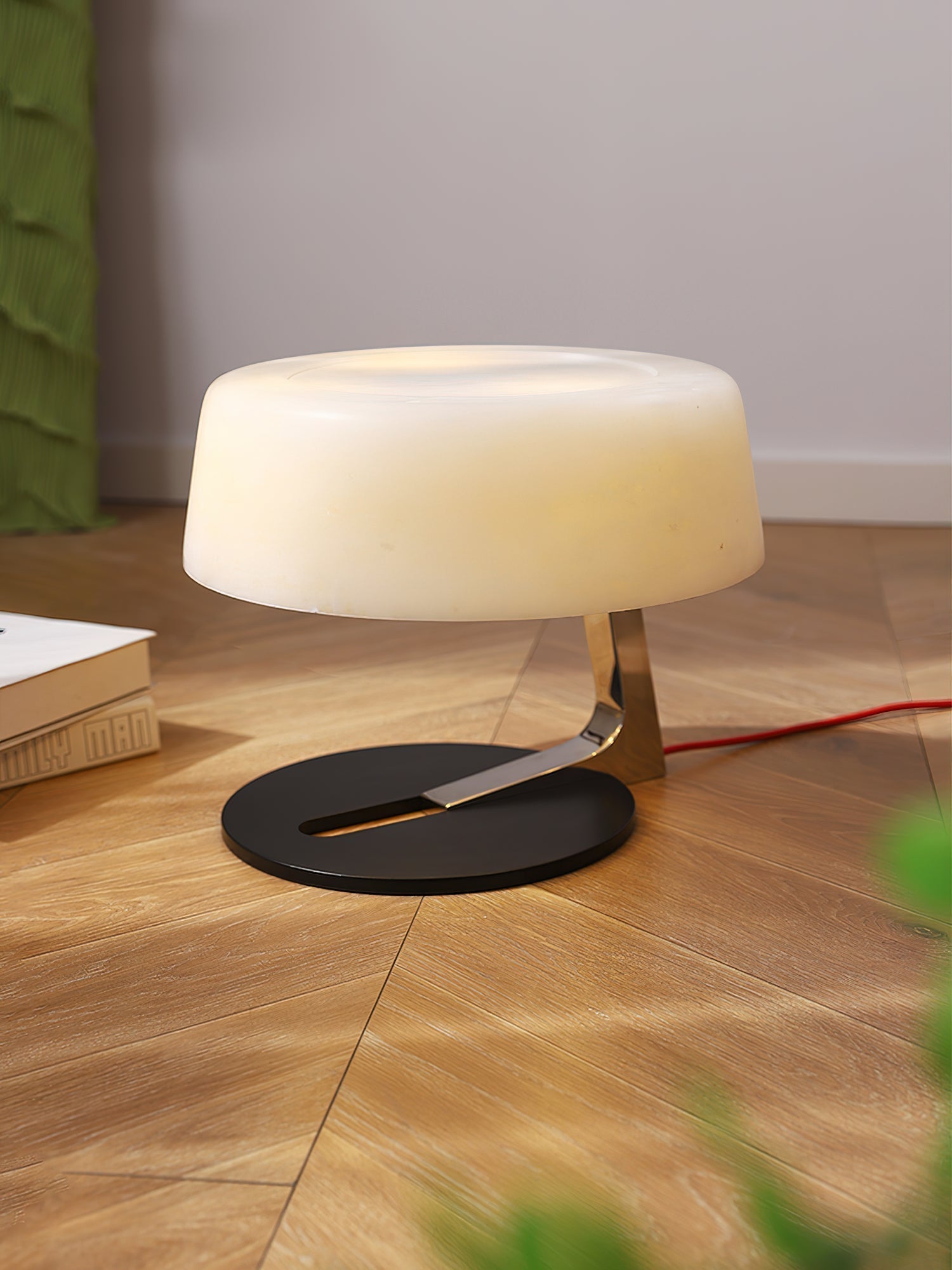 Nysolora Dome Alabaster Table Lamp - Letslighting
