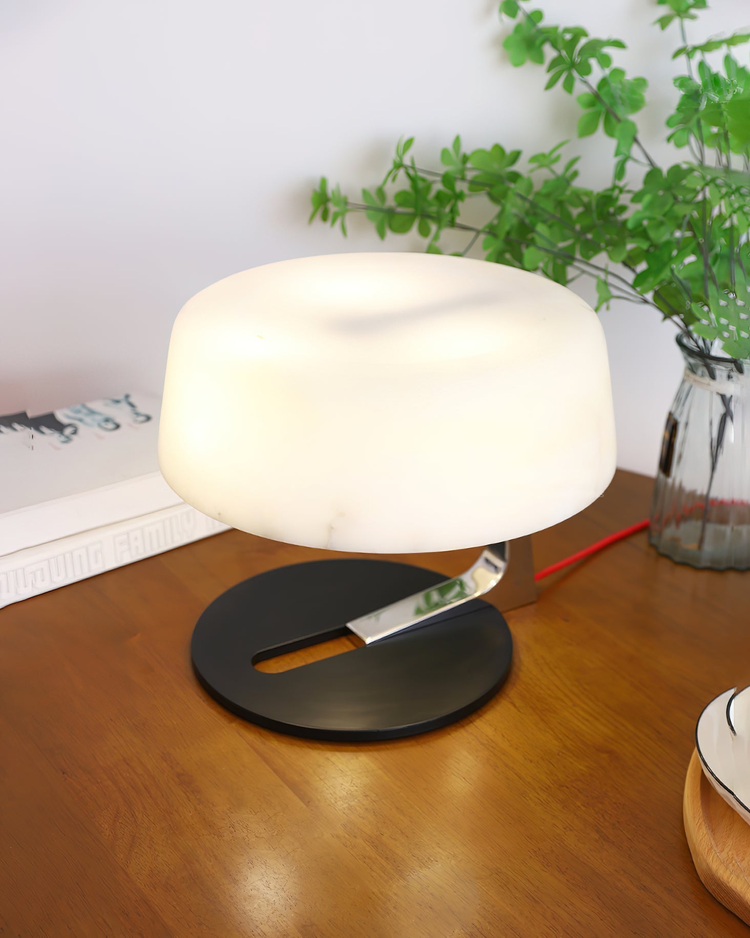 Nysolora Dome Alabaster Table Lamp - Letslighting