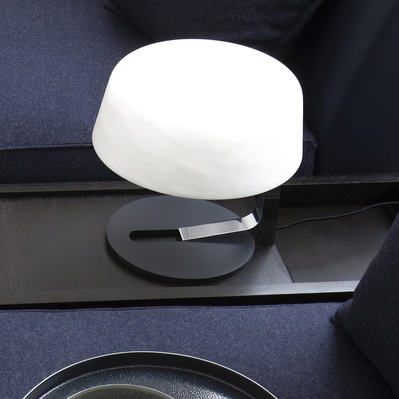 Nysolora Dome Alabaster Table Lamp - Letslighting