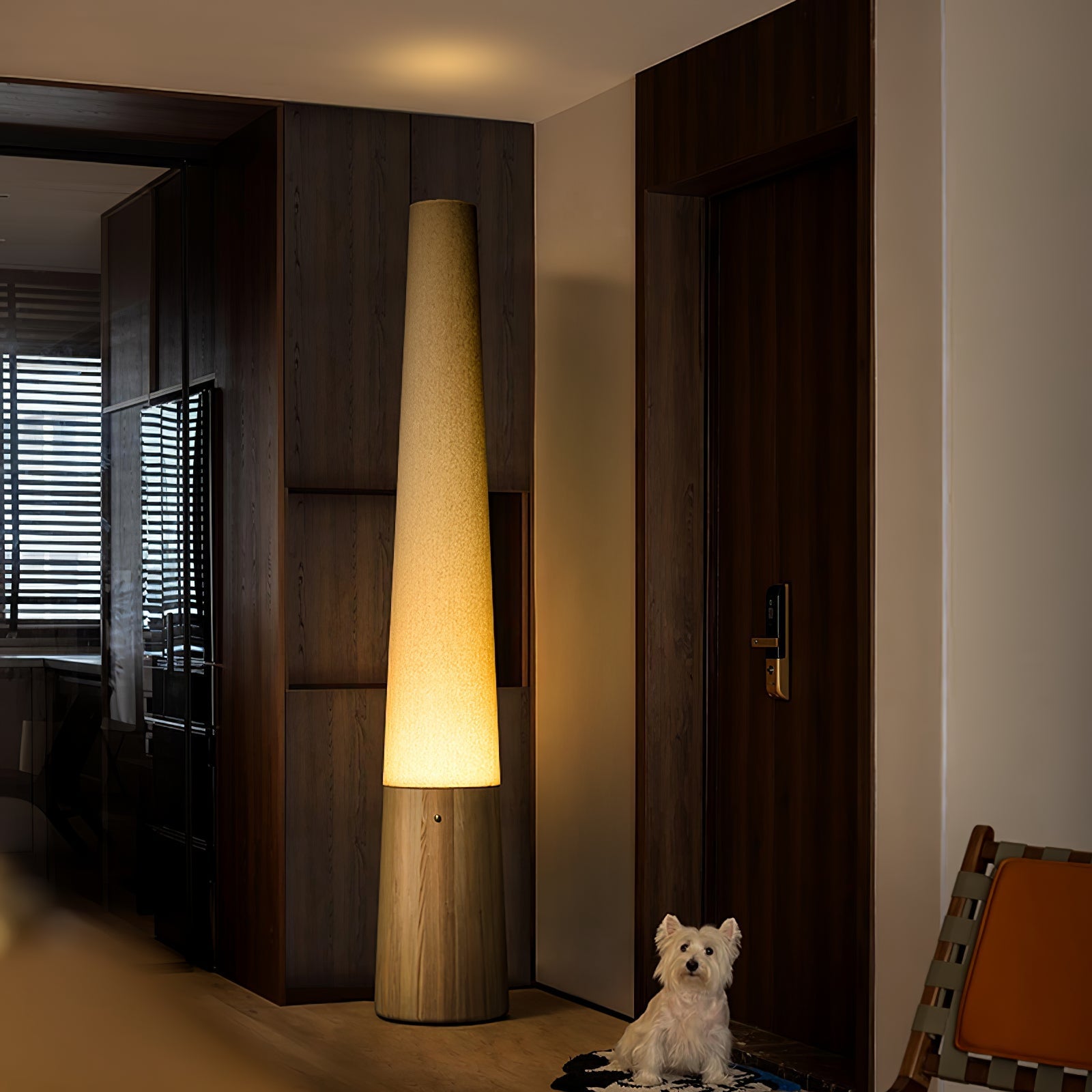 Cone Wooden Floor Lamp - Blowlighting