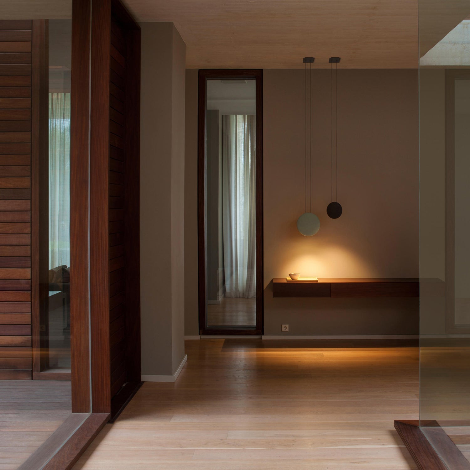 Averis Resin Artistic Pendant Light - Letslighting