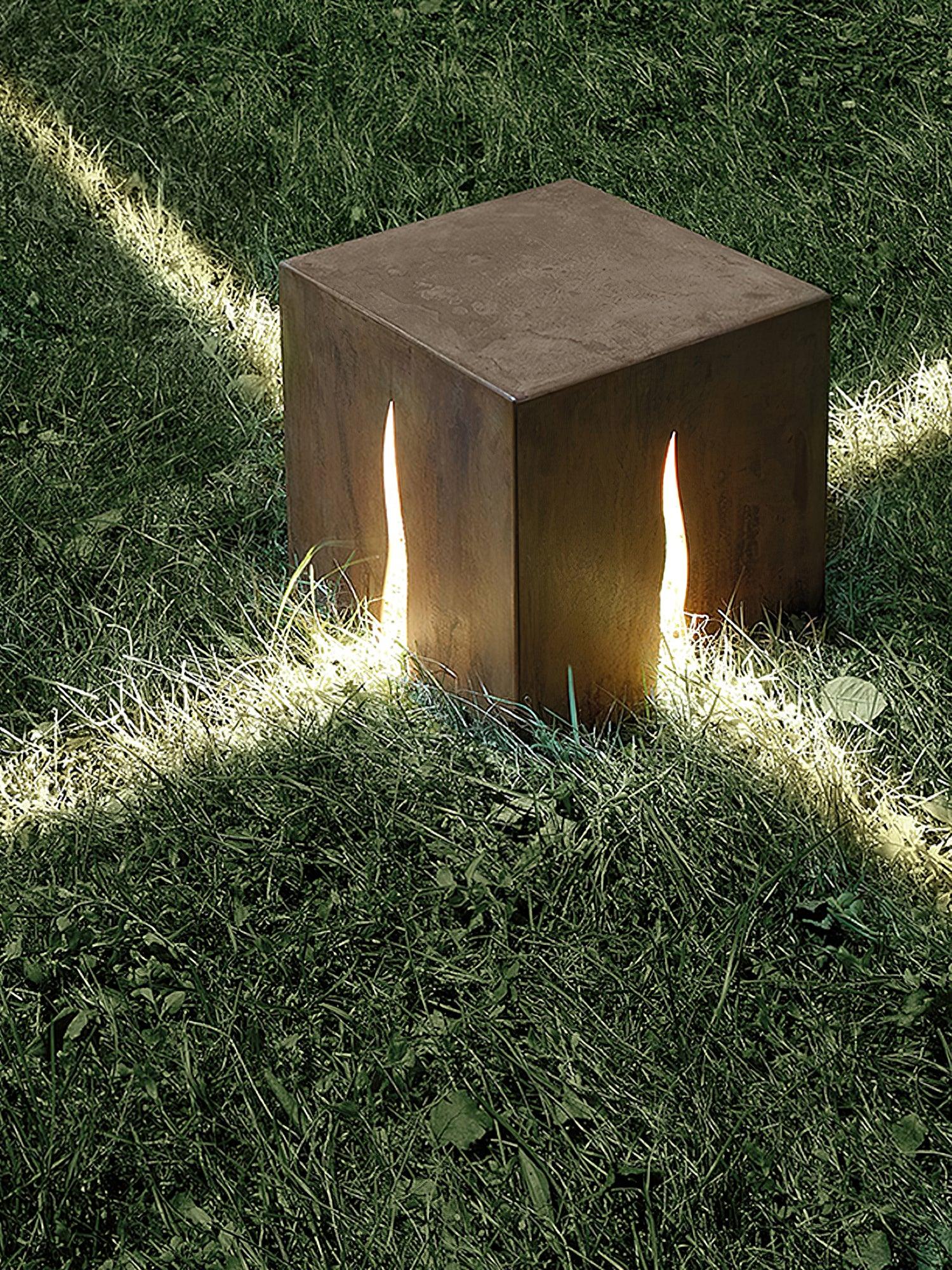 Lustra Outdoor Light Crack Cube - Letslighting