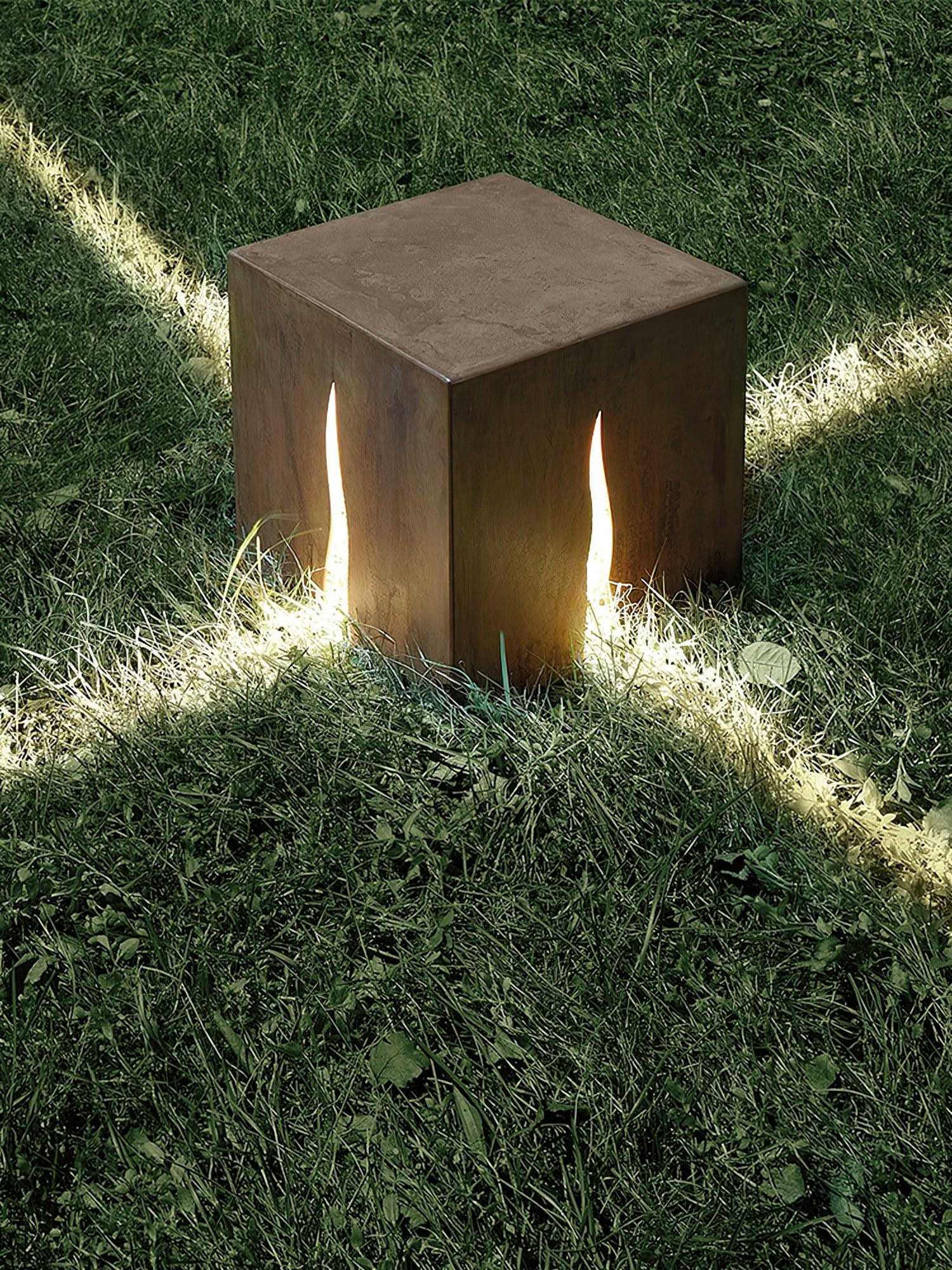 Lustra Outdoor Light Crack Cube - Letslighting