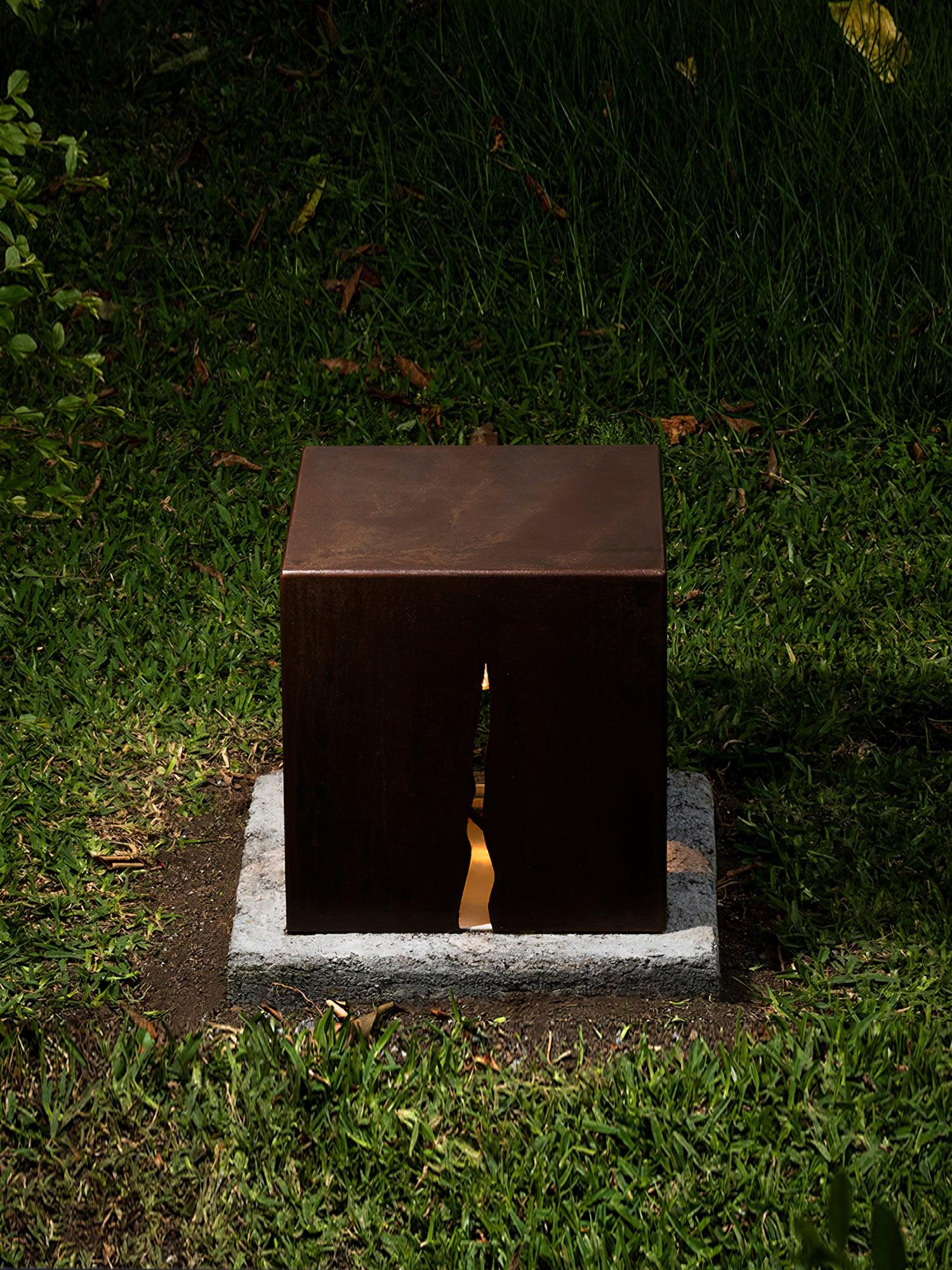 Lustra Outdoor Light Crack Cube - Letslighting