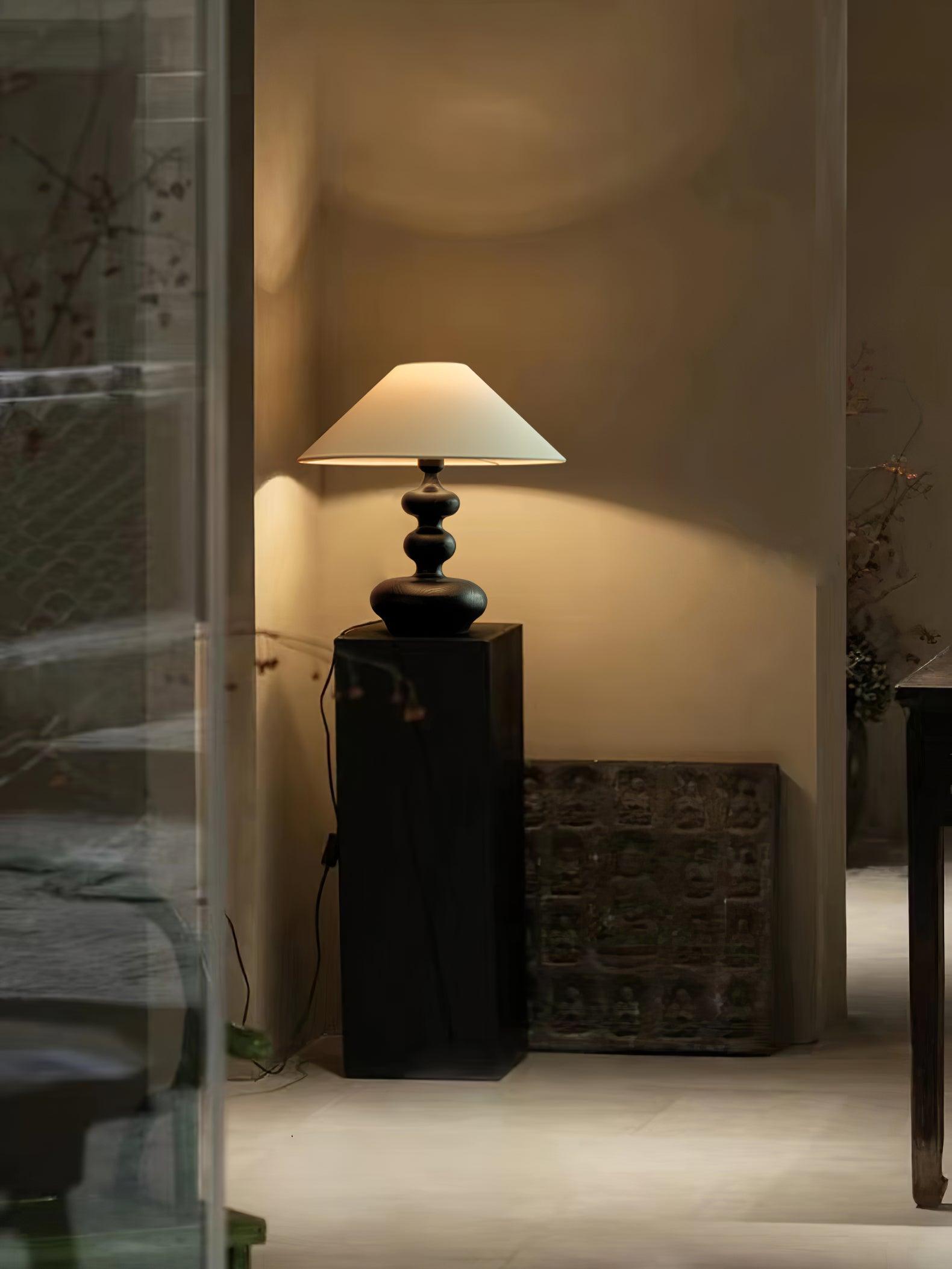 Aurain Wood Fabric Vintage Table Lamp - Letslighting