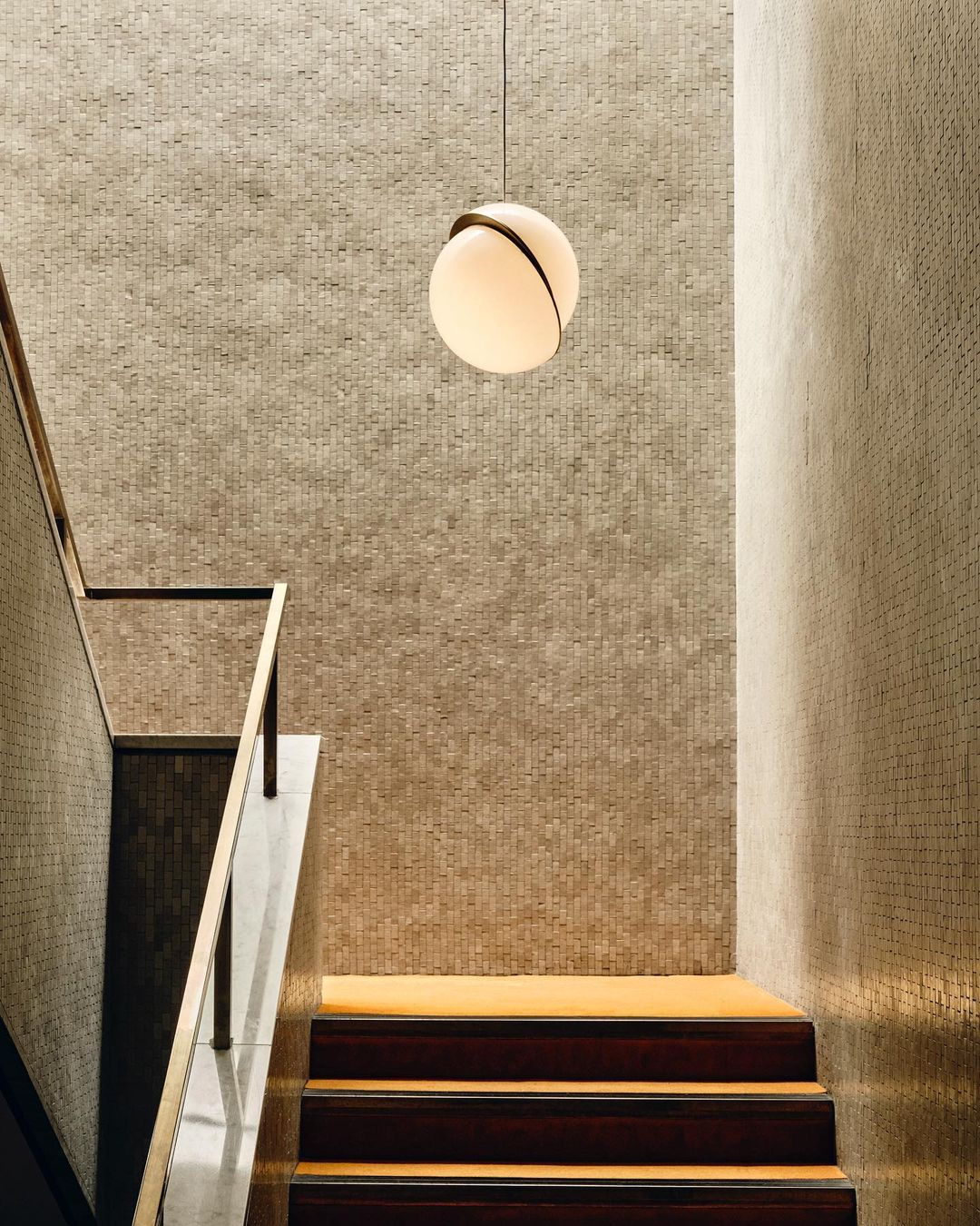Cavira Pendant Minimalistic Glass Lamp - Letslighting