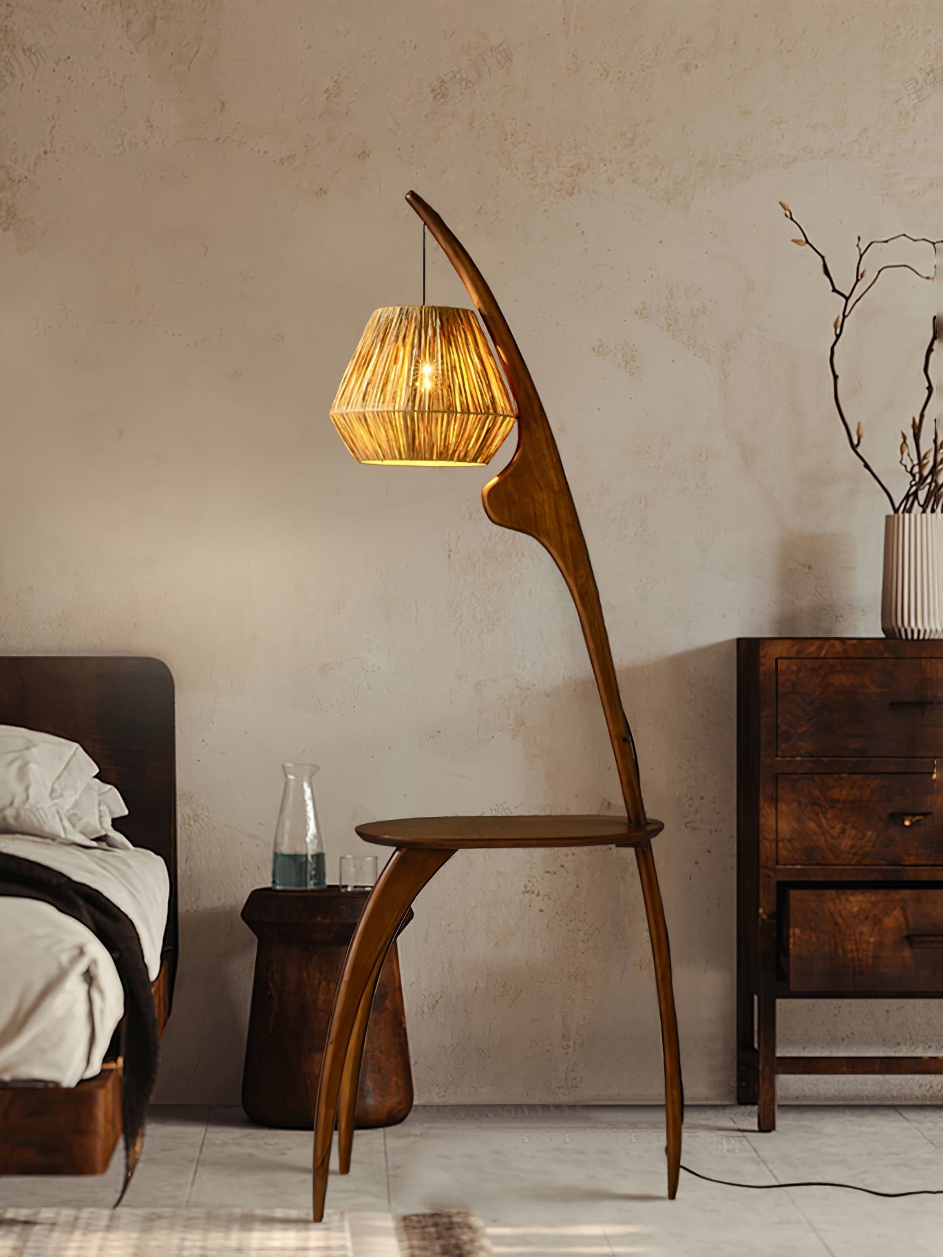 Lustra Curved Mantis Arm Floor Lamp - Letslighting