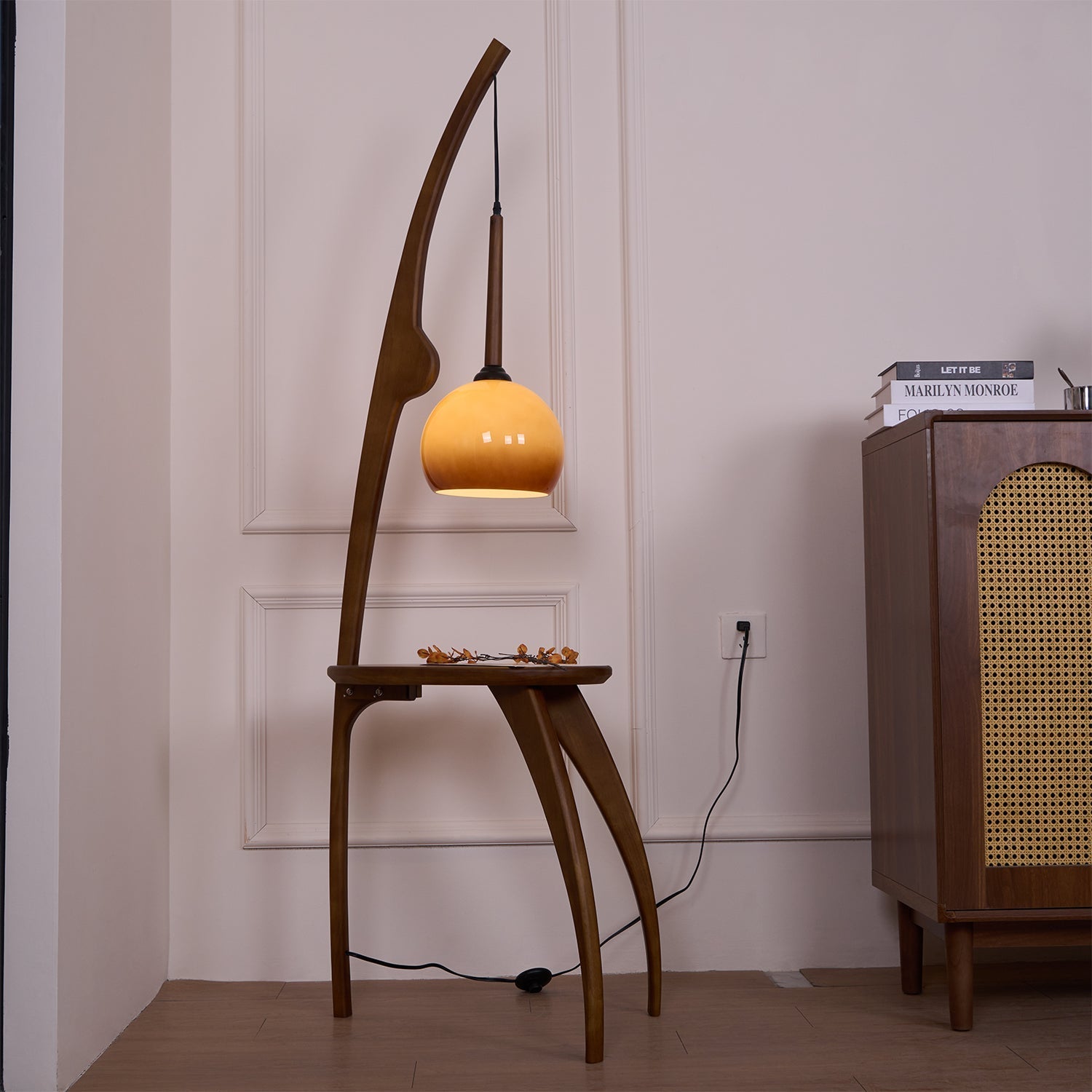 Lustra Curved Mantis Arm Floor Lamp - Letslighting