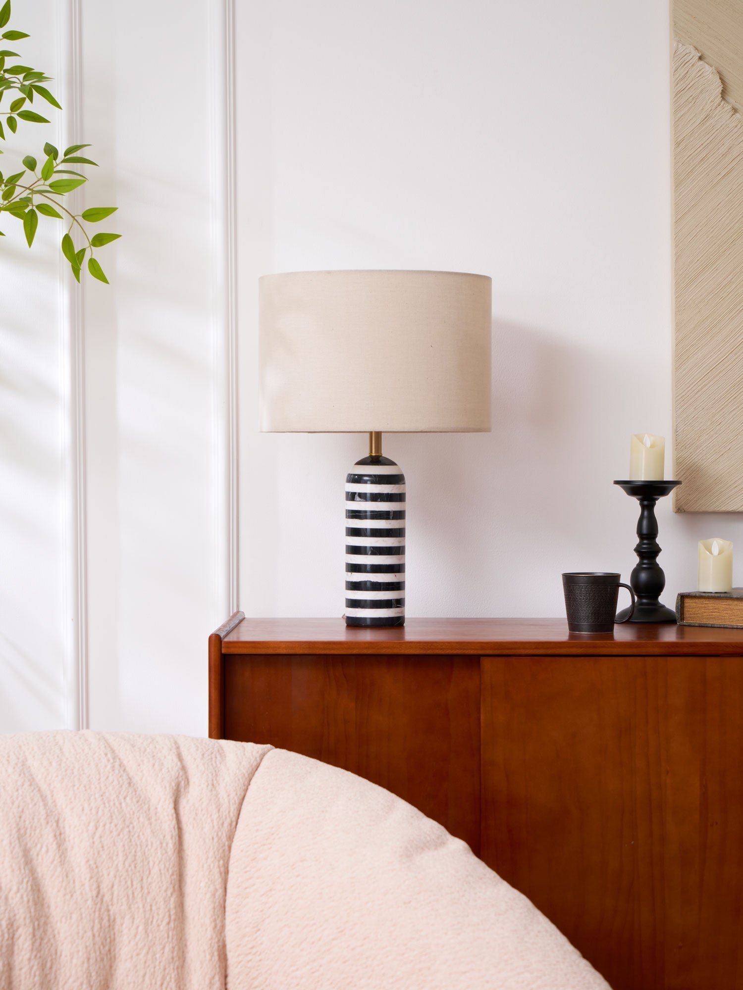 Avery Contemporary Table Lamp - Letslighting