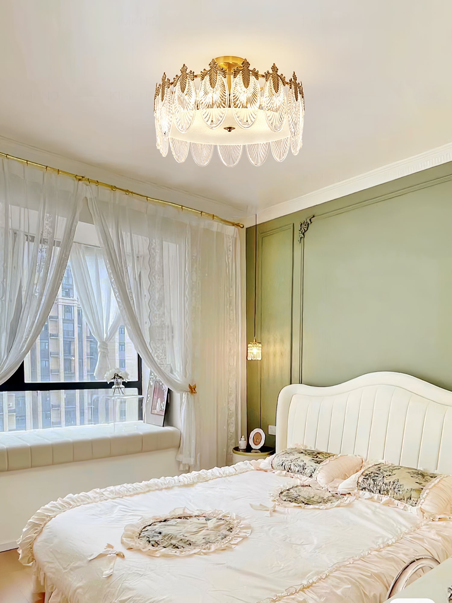 Lustra Chandelier Glass Petals Gold Frame Round - Letslighting