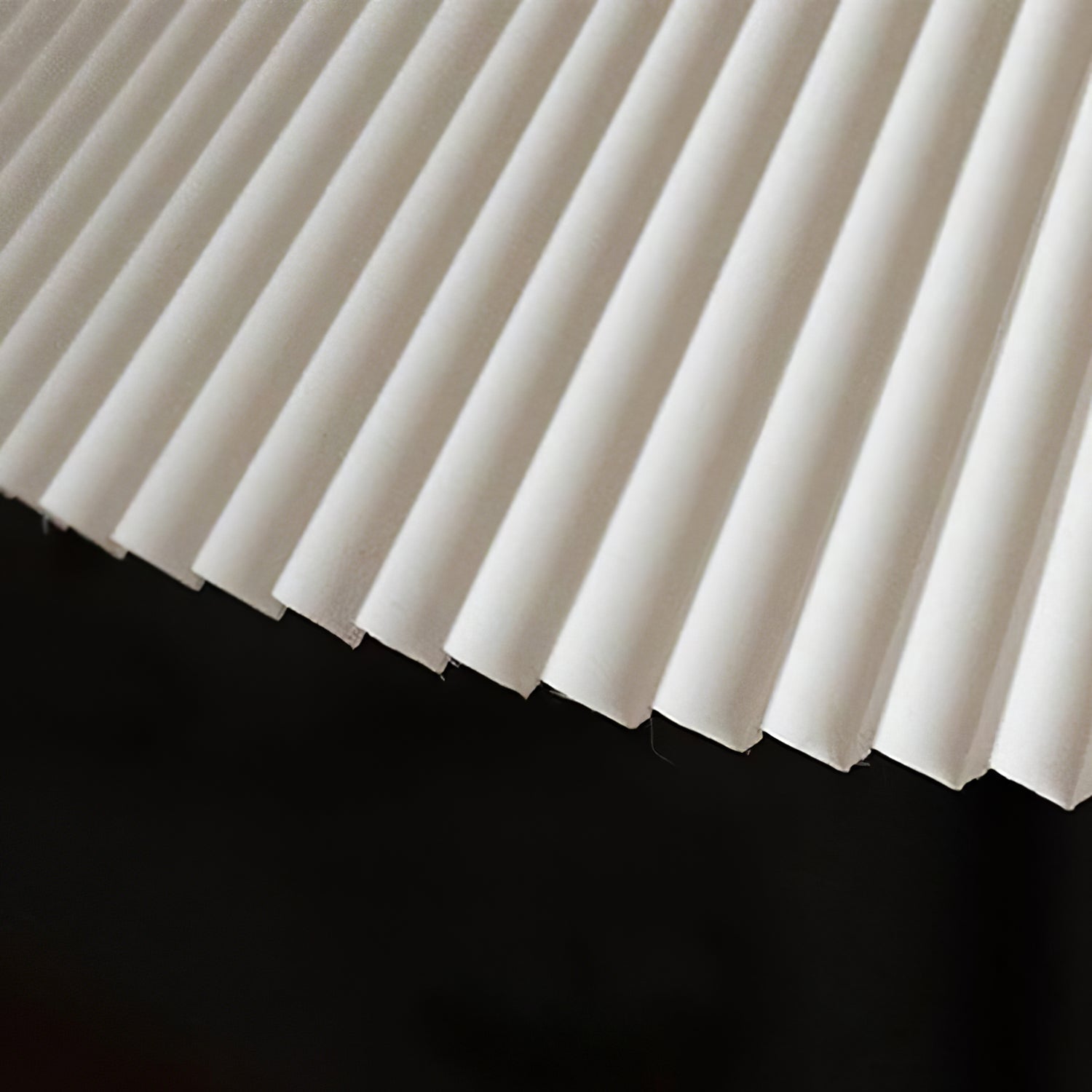 Knell Modern Minimalist Pleated Black Plastic Pendant Lamp - Letslighting