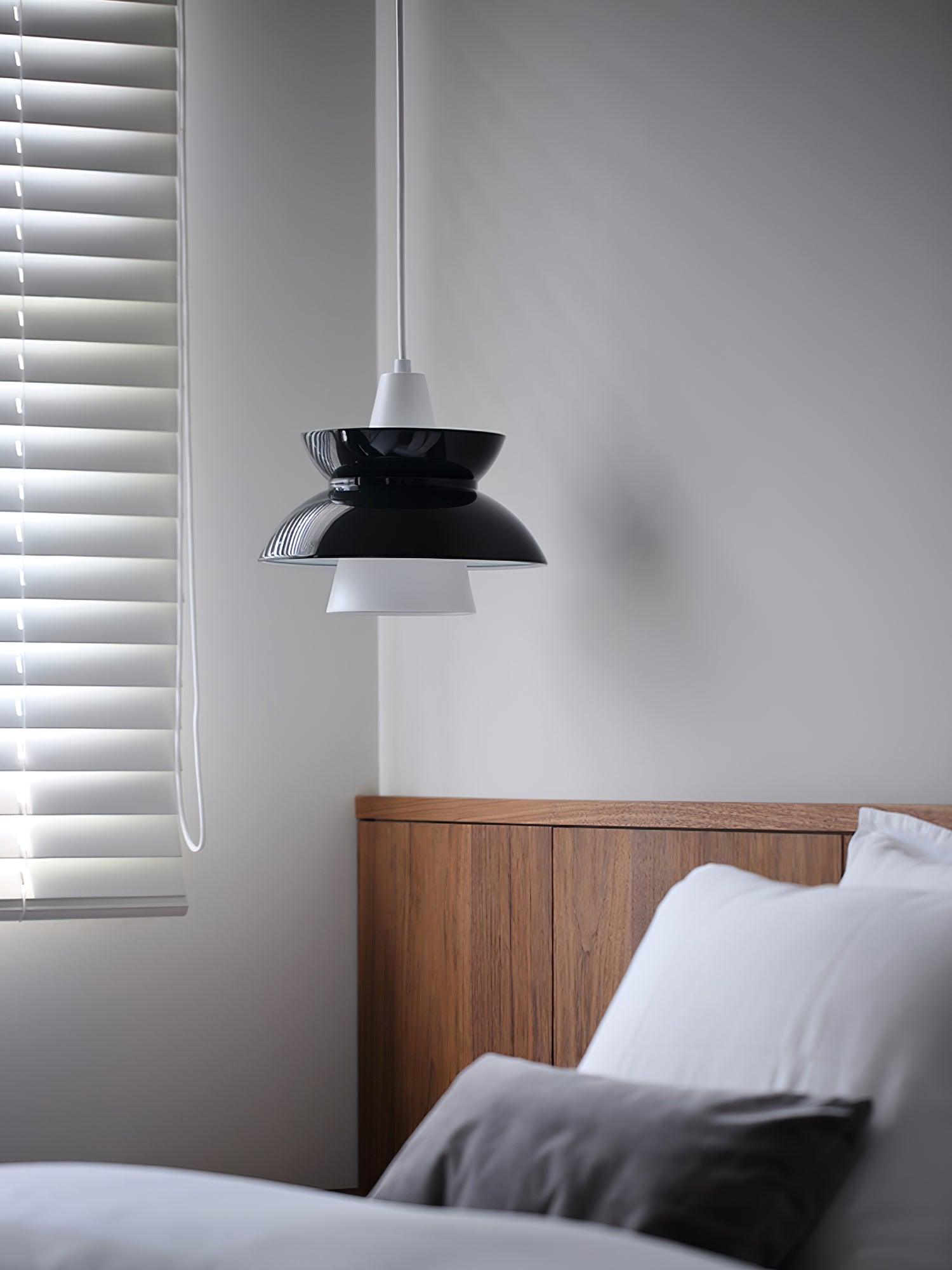 Nyvynel  Pendant Light