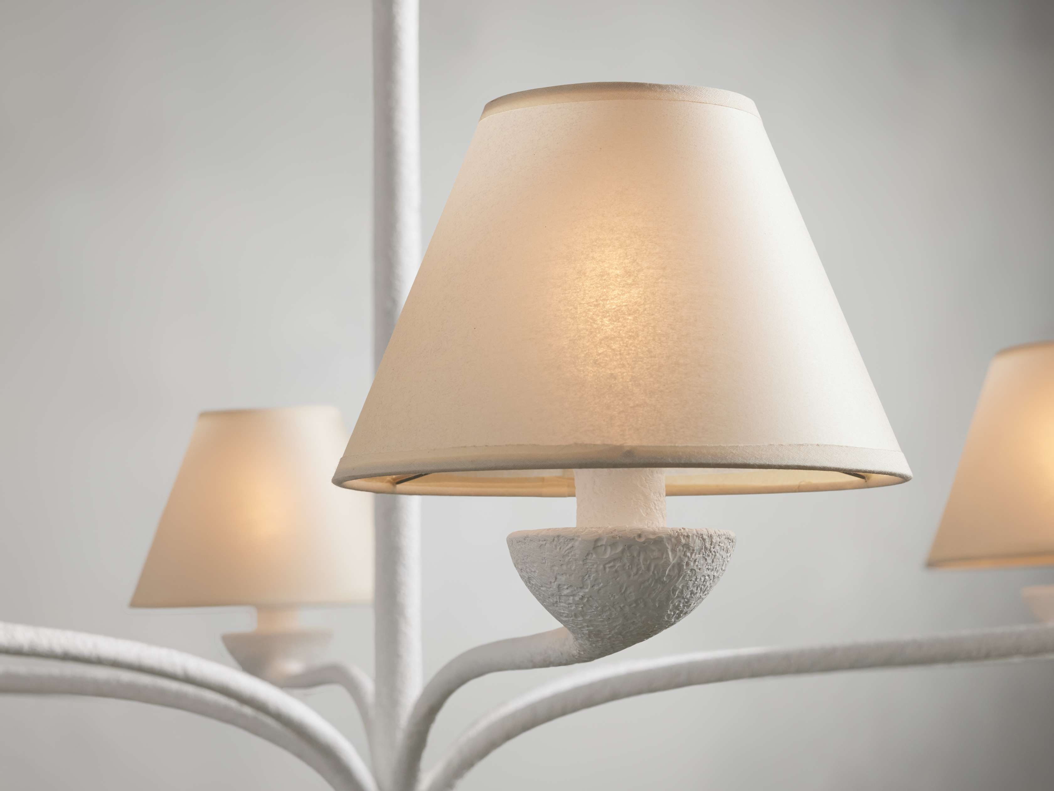 Upturn Elegance Vintage Resin Fabric Chandelier - Letslighting