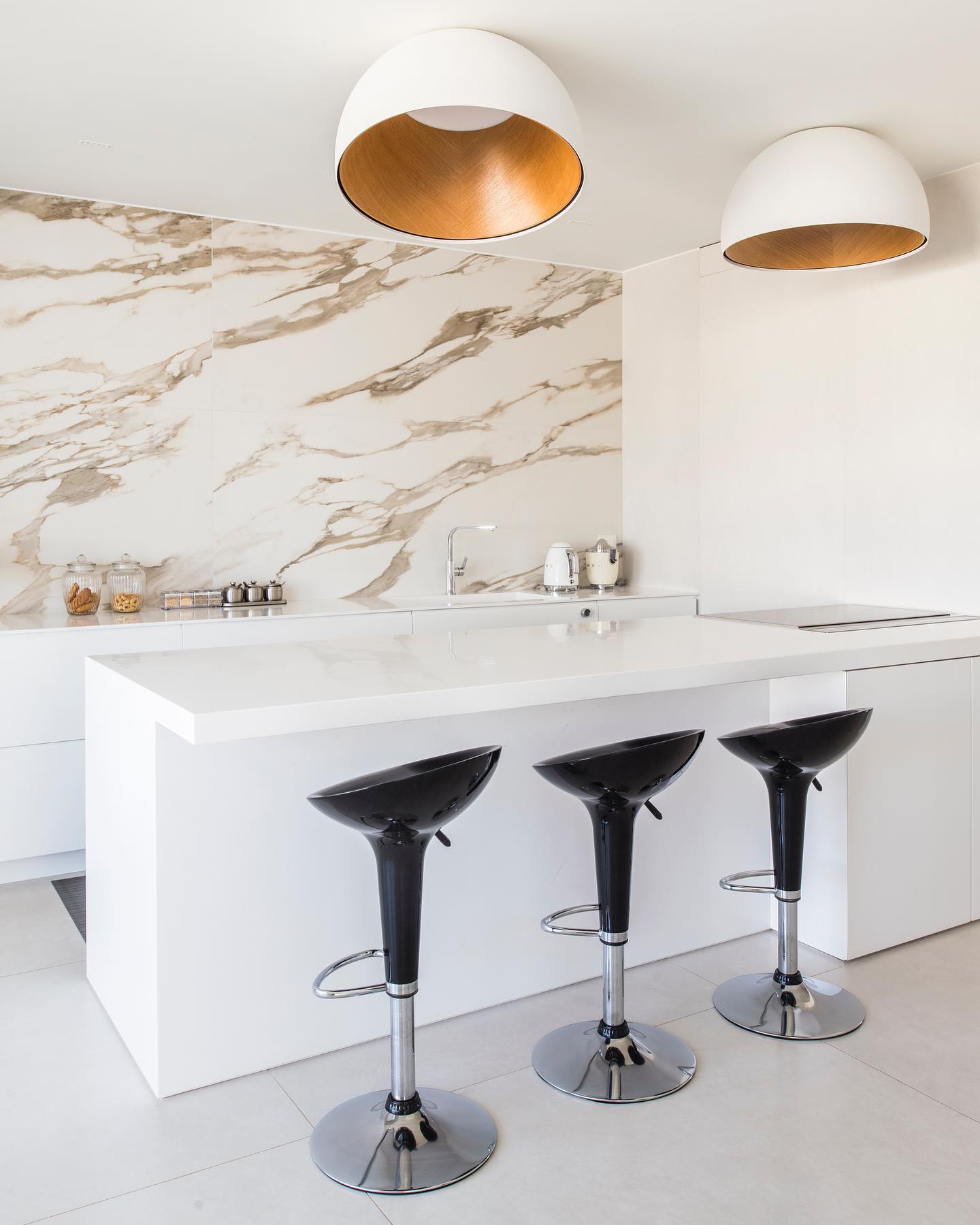 Runa Modern Minimalist Acrylic Ceiling Lamp - Letslighting