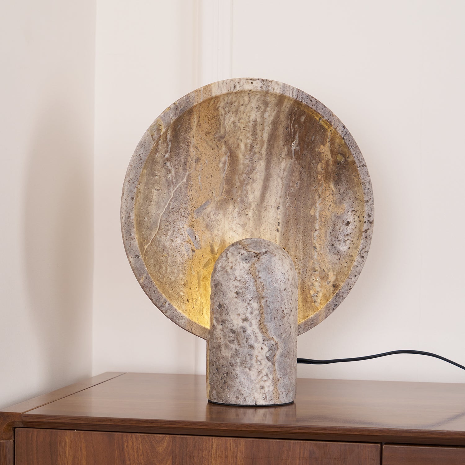 Cavenyra Saucer-Base Travertine Table Lamp - Letslighting